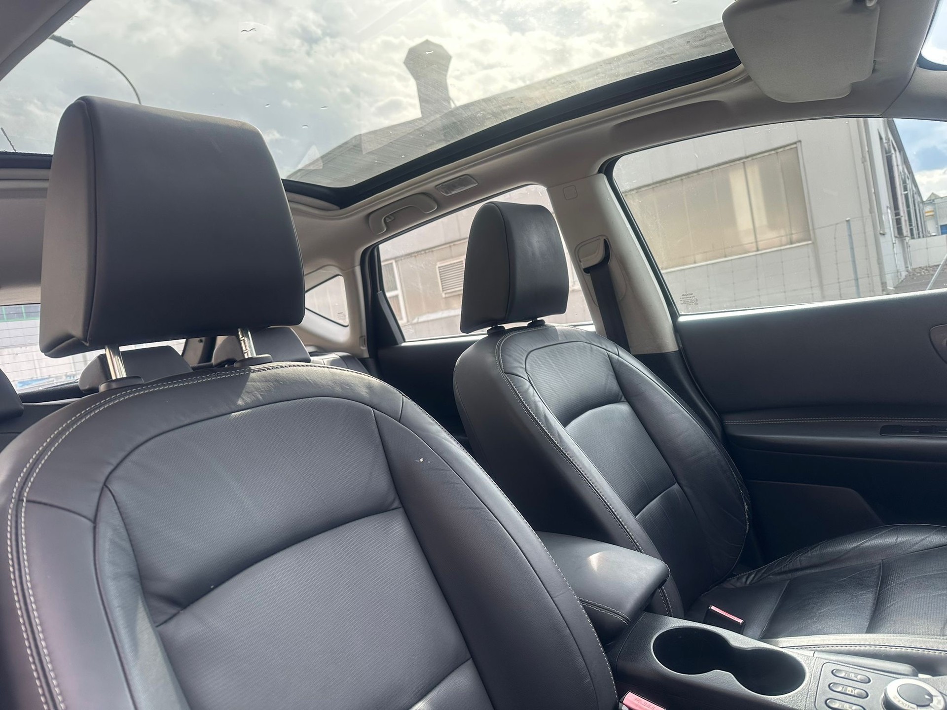 NISSAN Qashqai 2.0 dCi 4WD acenta Automatic-image-12