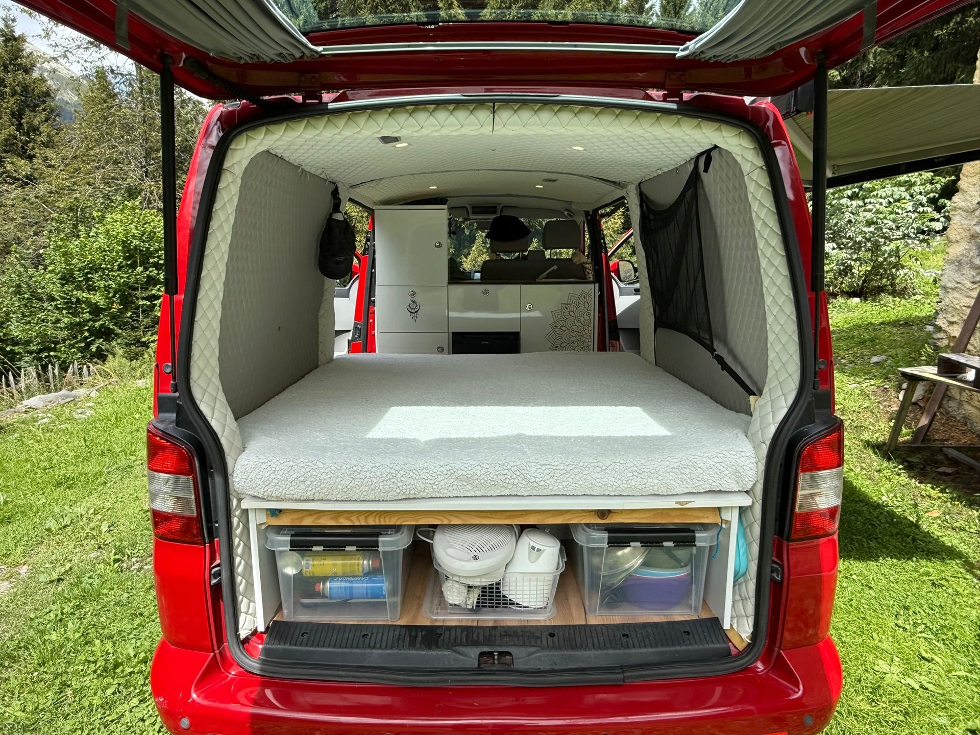 VW T5 California 2.0 Bi-TDI Beach DSG-showroom-element-3