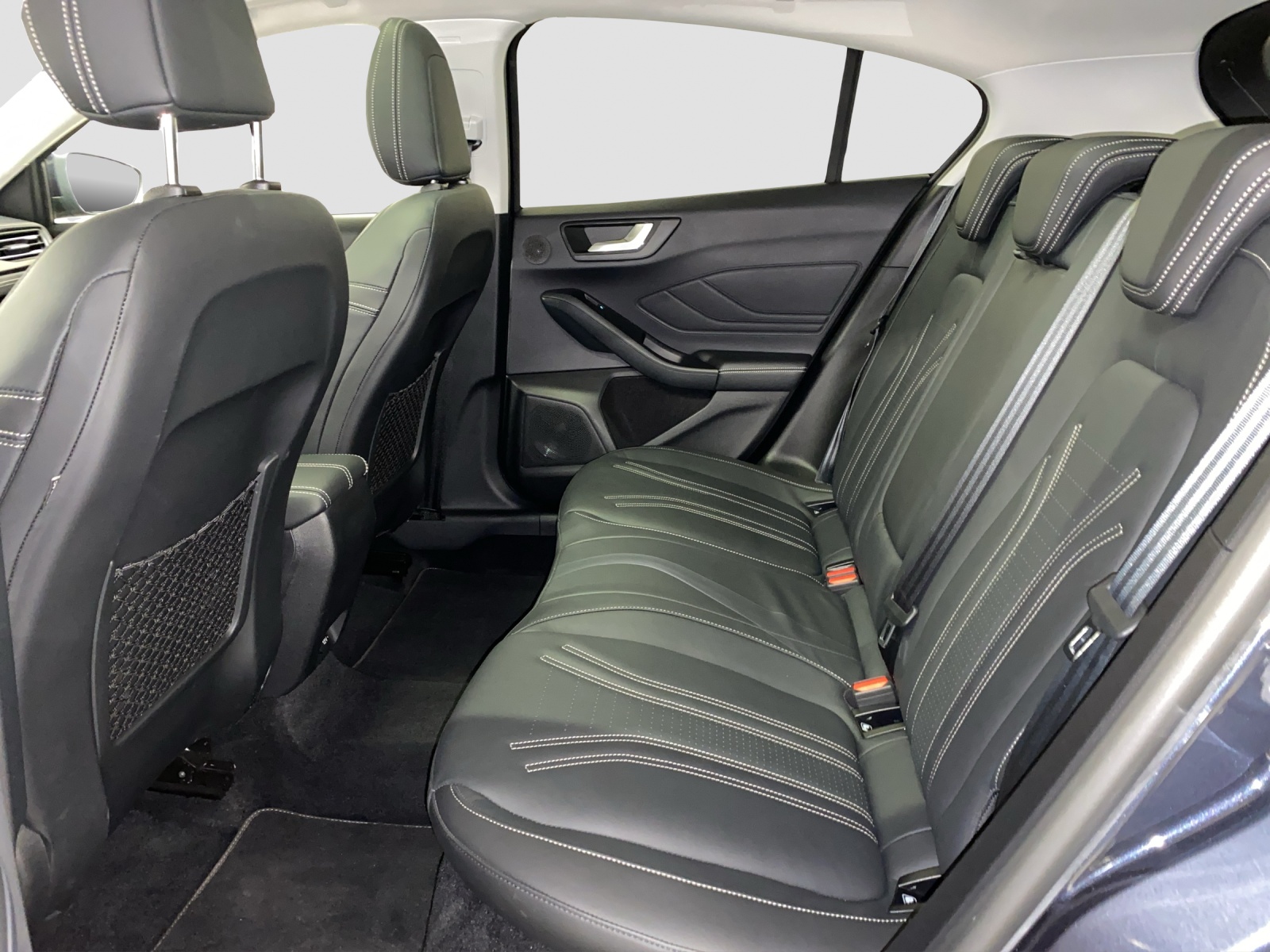 FORD Focus 2.0 EcoBlue 150 PS Vignale-image-12