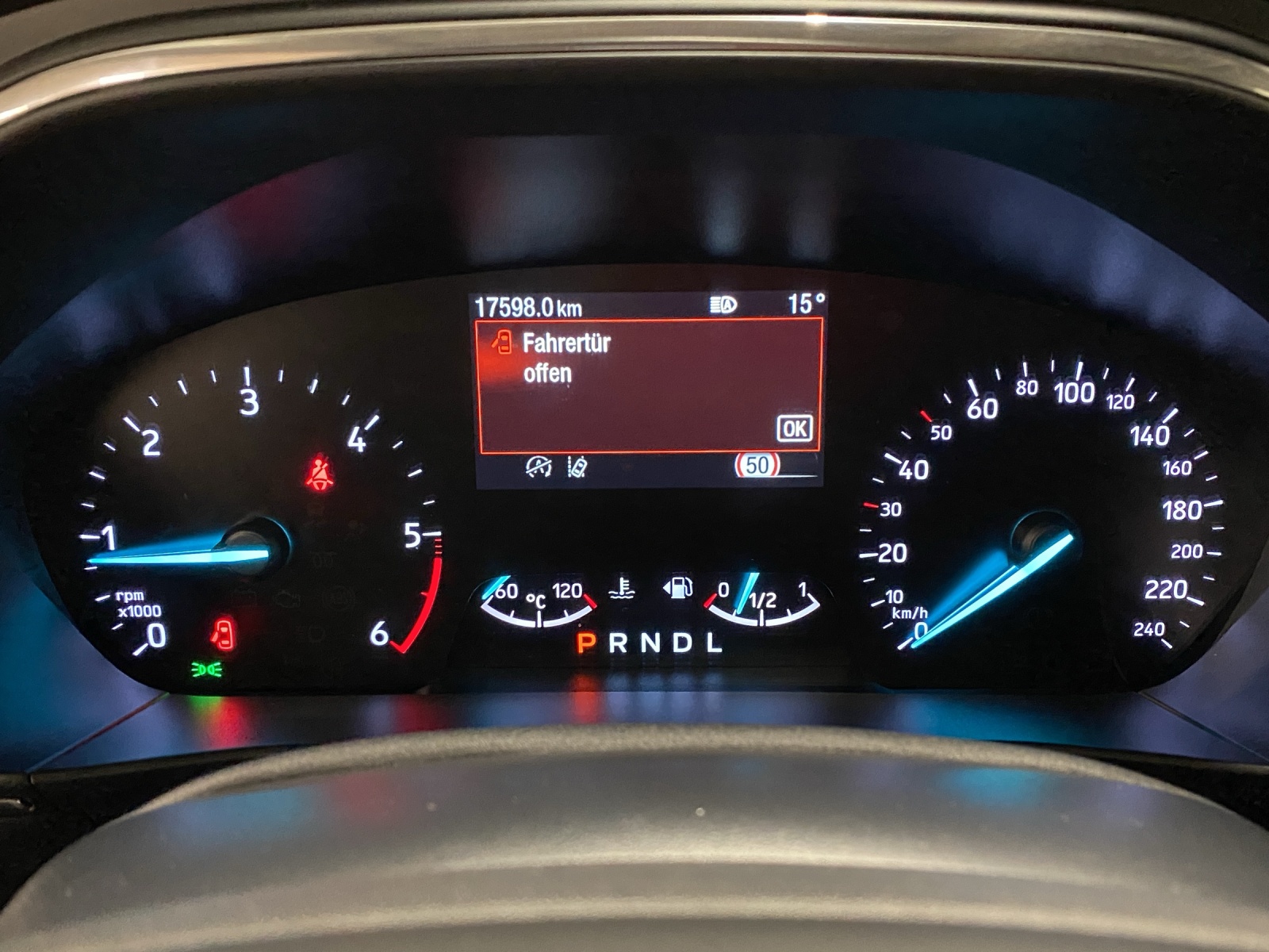 FORD Focus 2.0 EcoBlue 150 PS Vignale-image-8