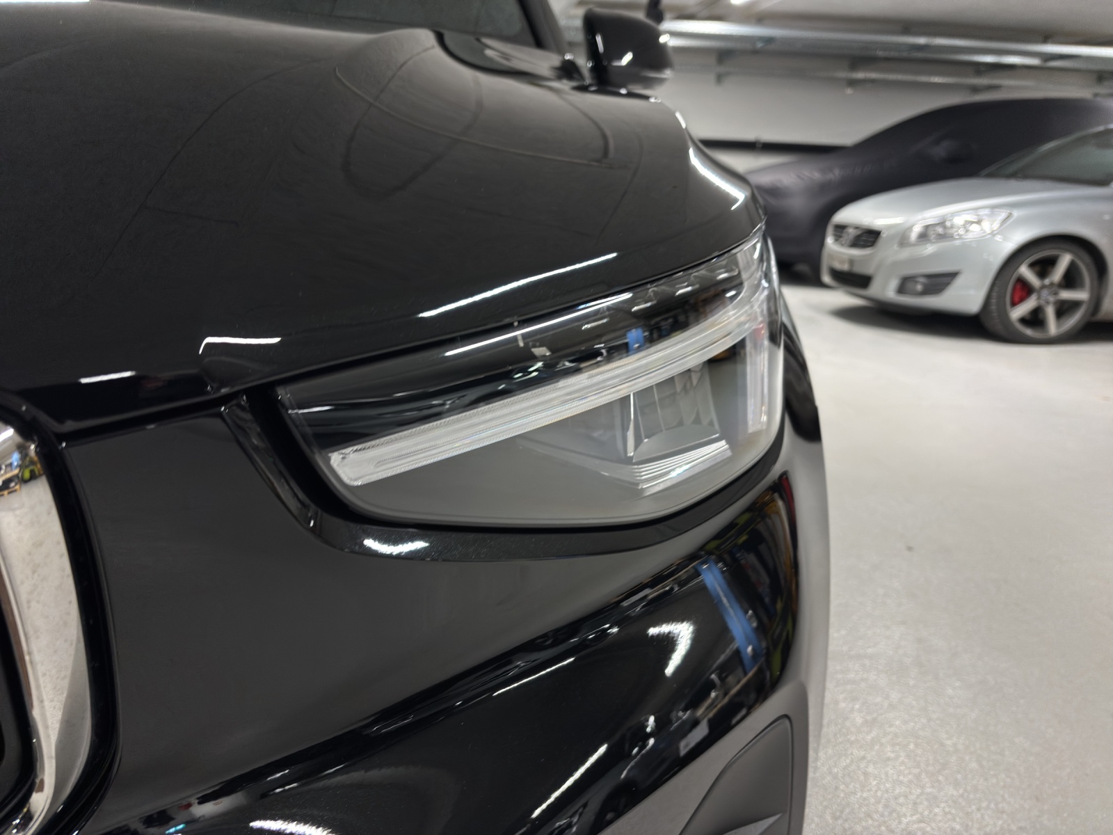 VOLVO XC40 2.0 B3 MH Core XCITE-image-13