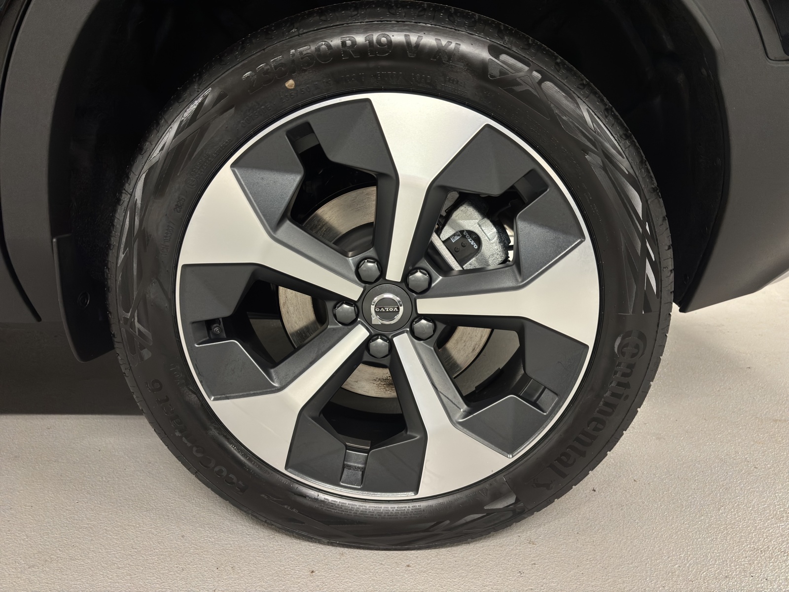 VOLVO XC40 2.0 B3 MH Core XCITE-image-15