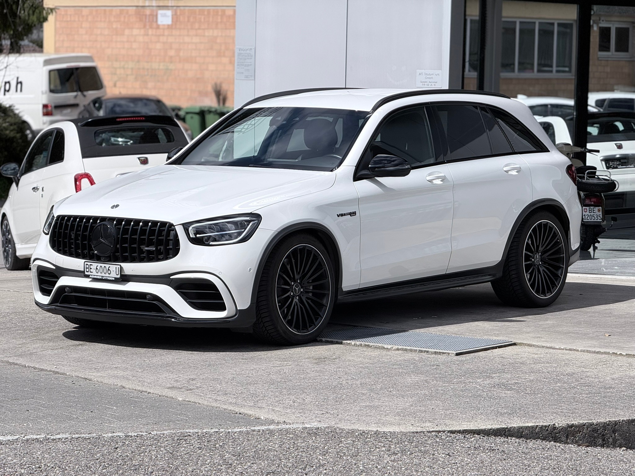 Car photo