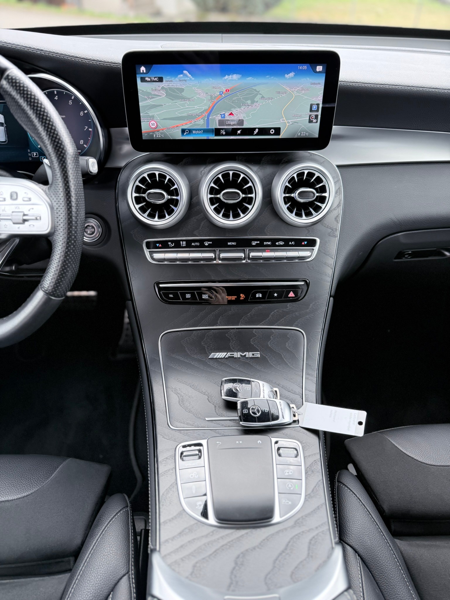 MERCEDES-BENZ GLC 63 AMG 4Matic 9G-Tronic-image-15