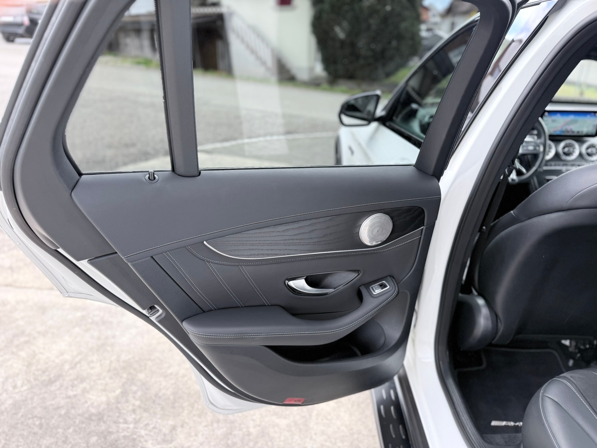 MERCEDES-BENZ GLC 63 AMG 4Matic 9G-Tronic-image-20
