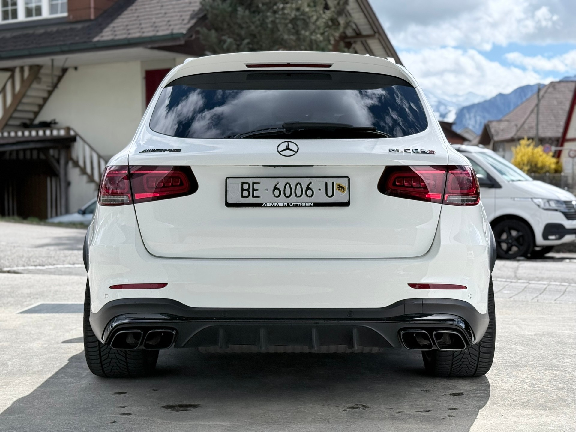 MERCEDES-BENZ GLC 63 AMG 4Matic 9G-Tronic-image-5