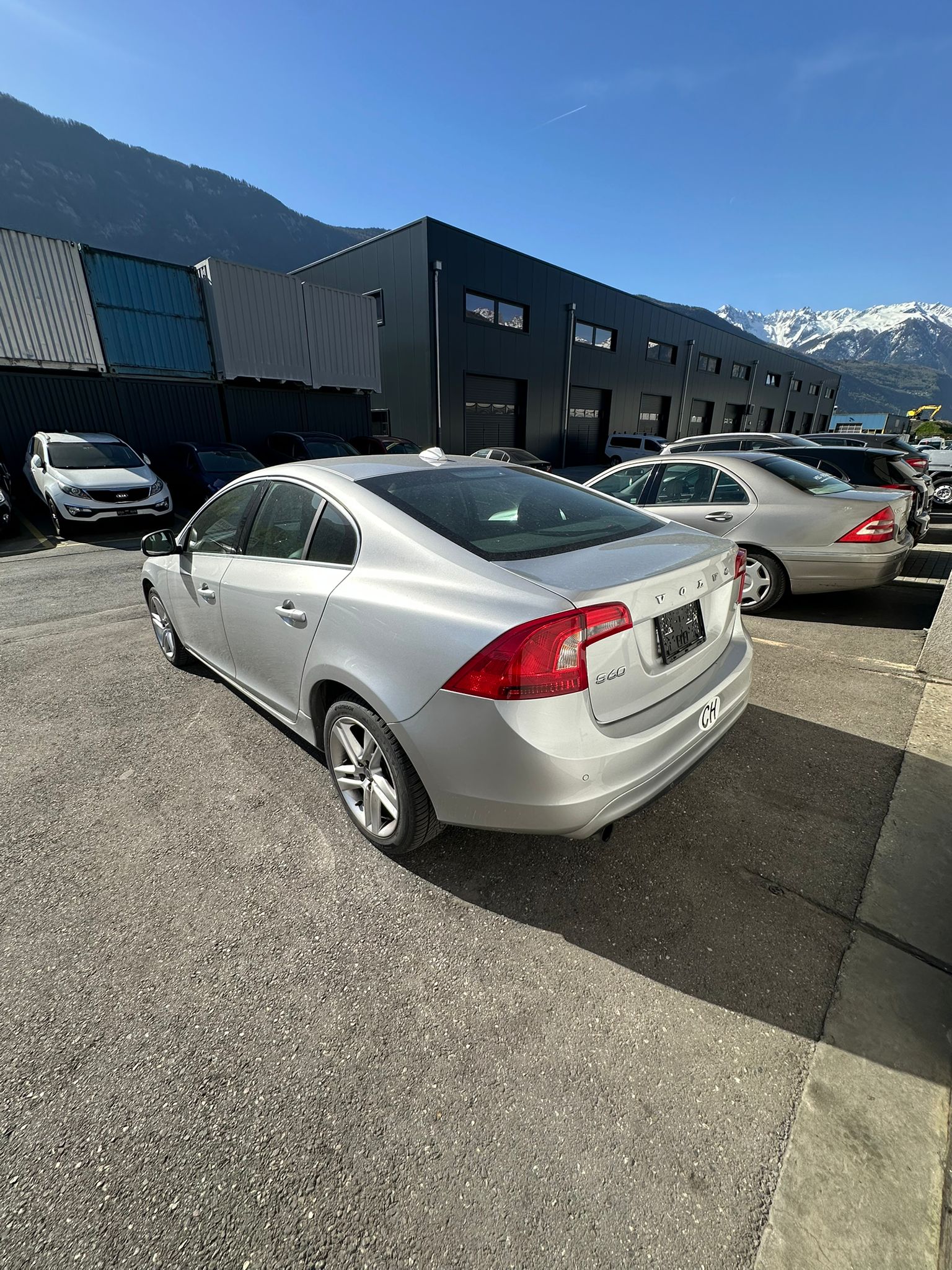 VOLVO S60 T4 Summum-showroom-element-2