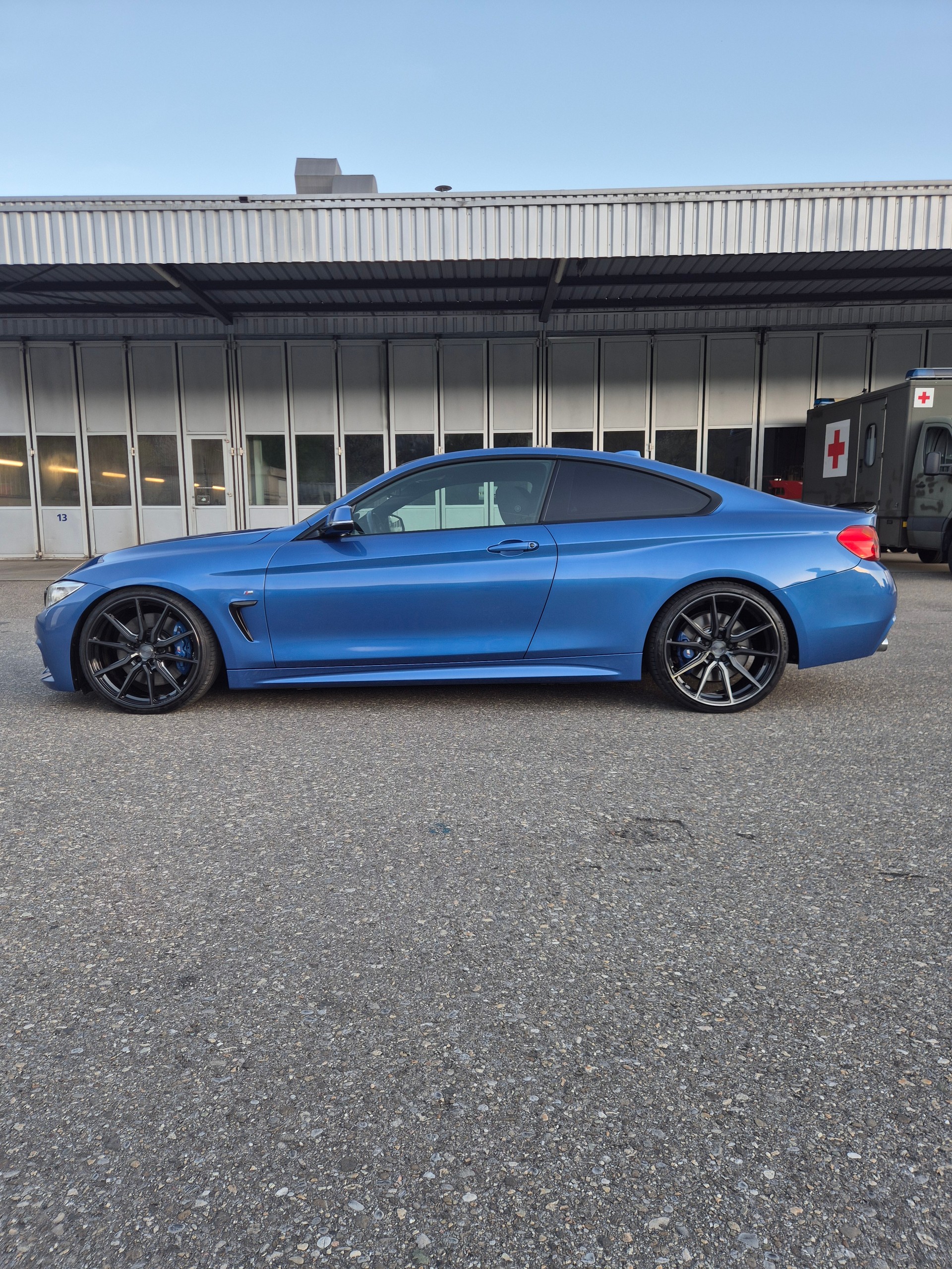 BMW 435i Coupé-image-2