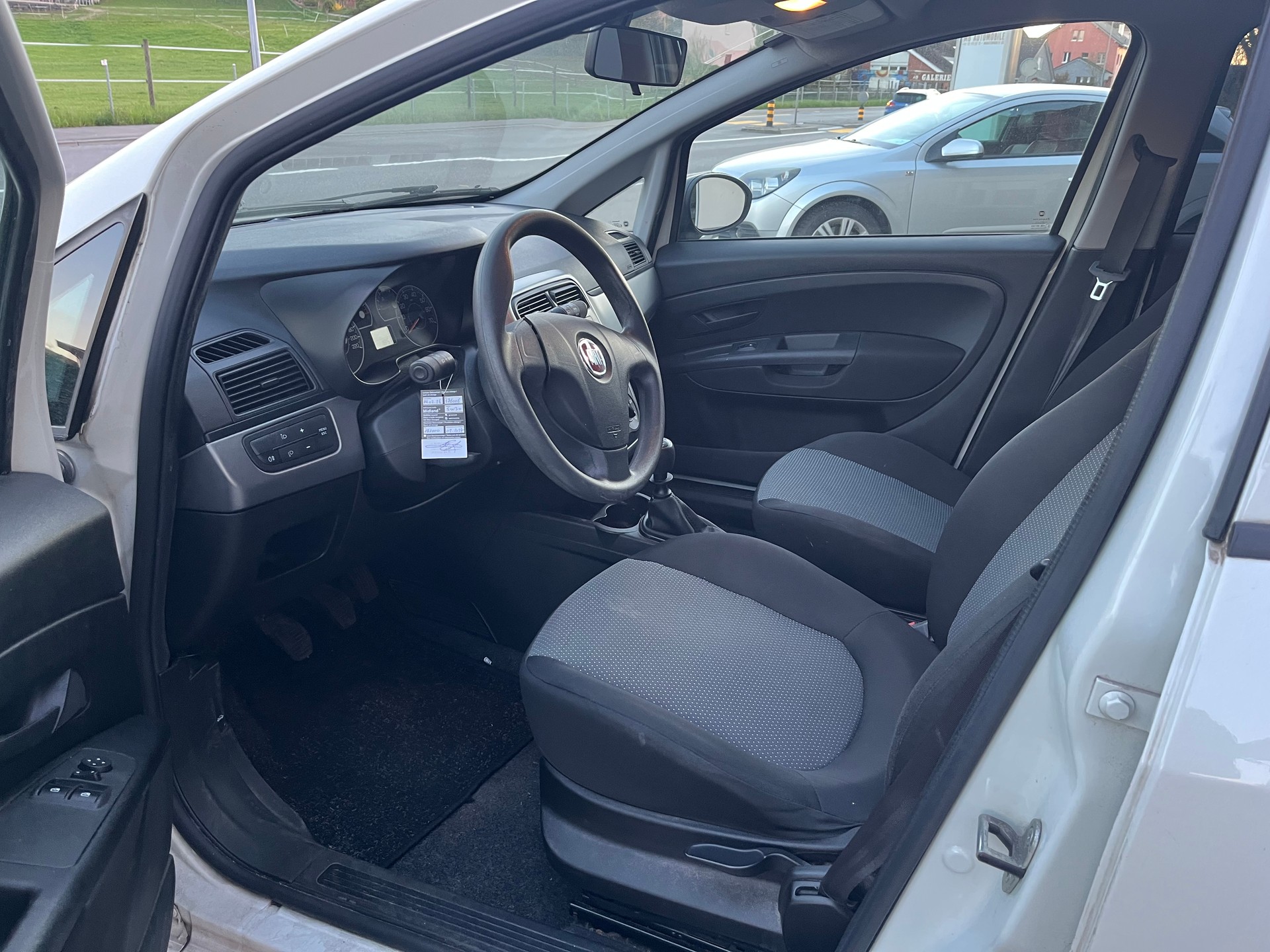 FIAT Punto 1.2 Pop Star-image-8