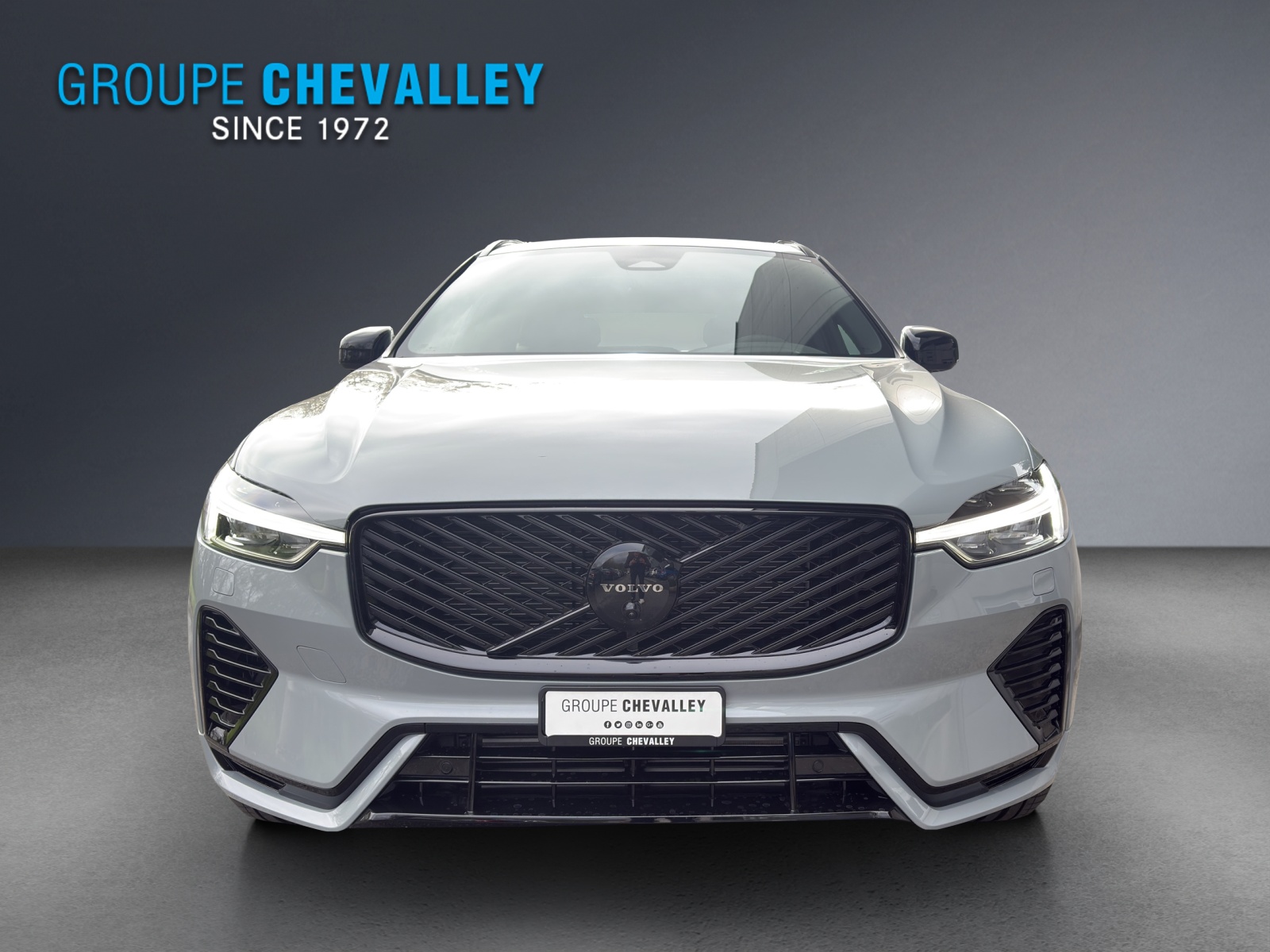 VOLVO XC60 T6 eAWD PluginHybrid Black Edition Geartronic-image-1