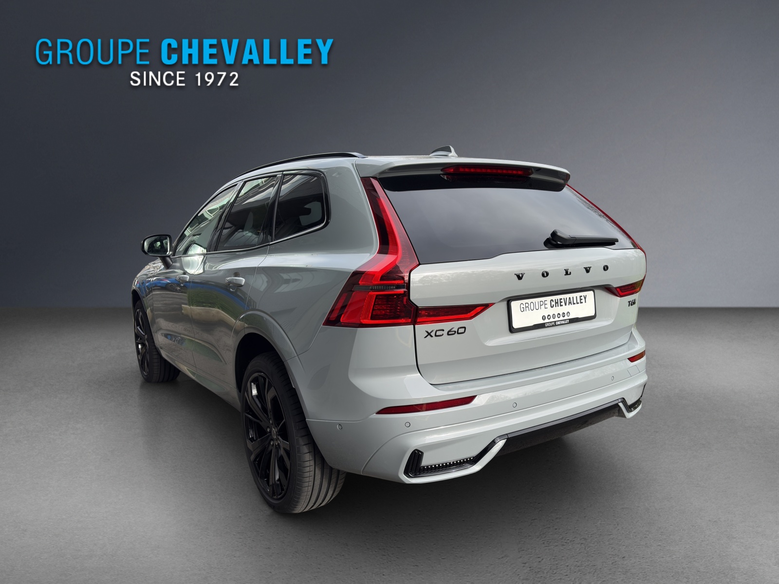 VOLVO XC60 T6 eAWD PluginHybrid Black Edition Geartronic-image-3