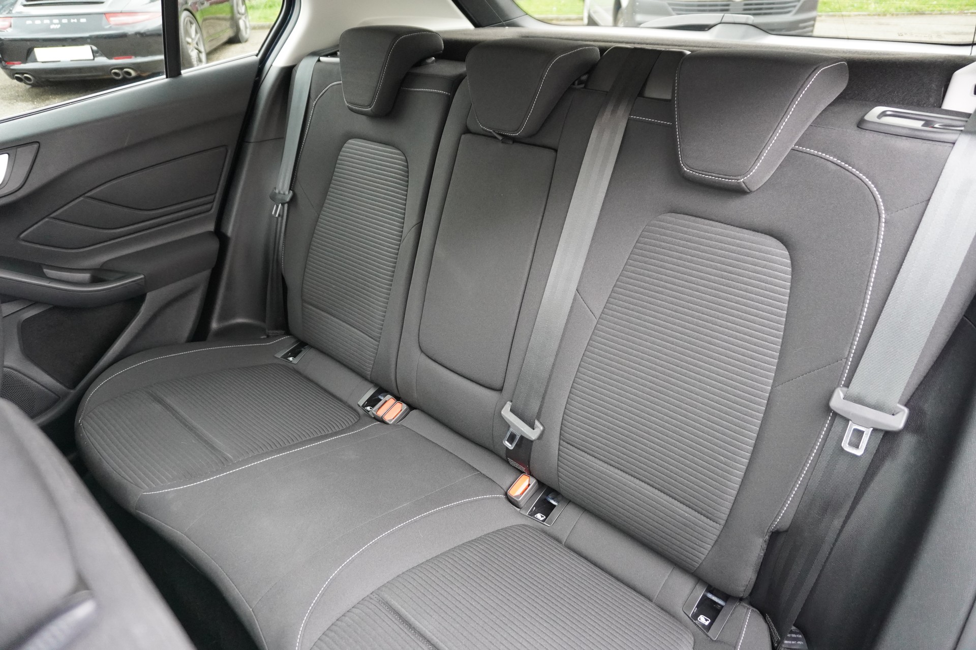 FORD Focus 1.0 MHEV Titanium X Automatic-image-11