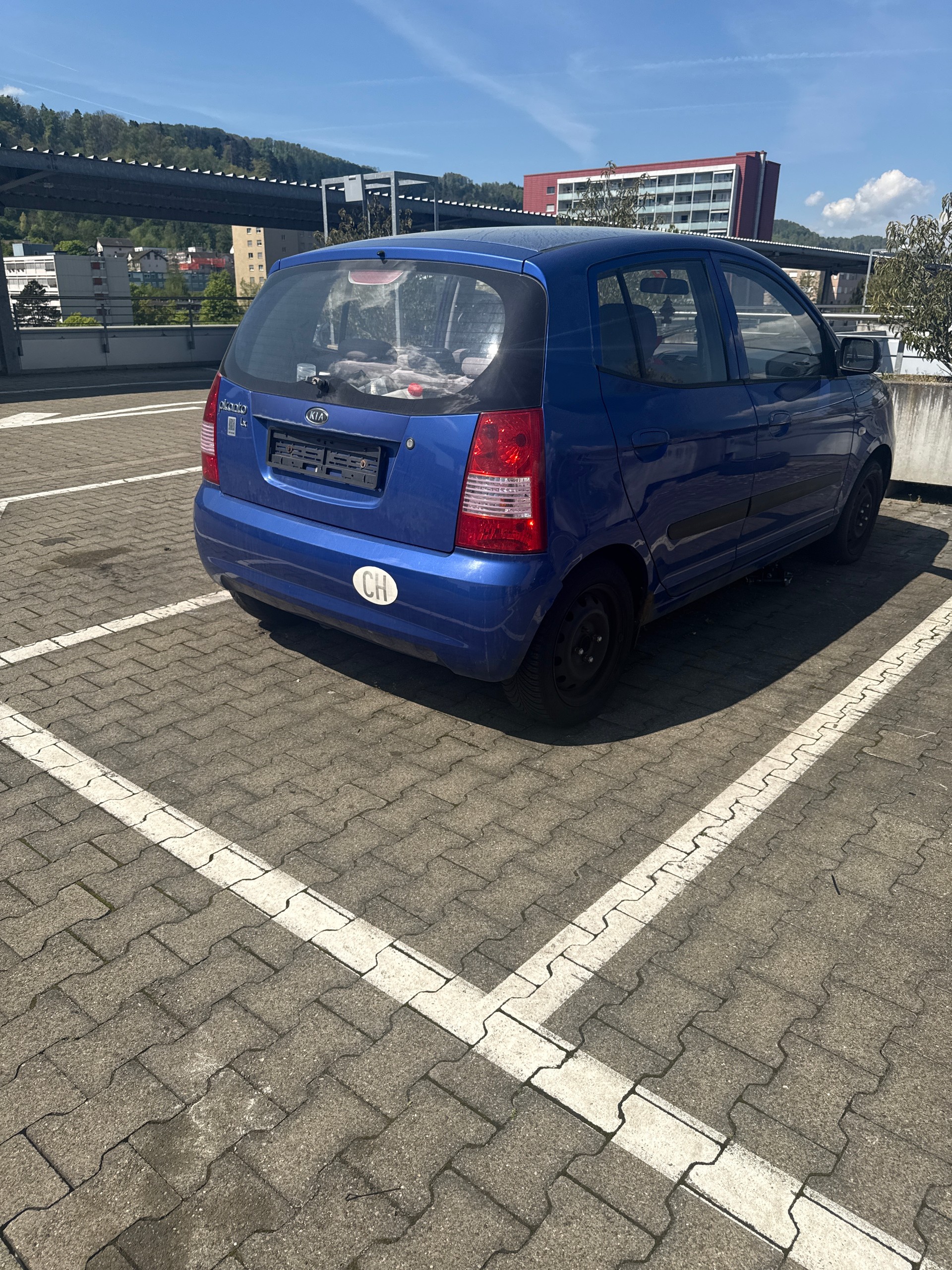 KIA Picanto 1.1 Trend-image-2