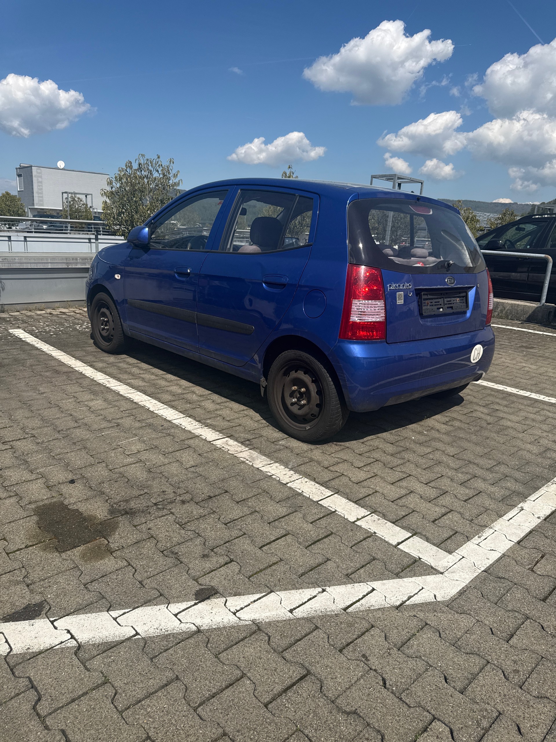 KIA Picanto 1.1 Trend-image-1