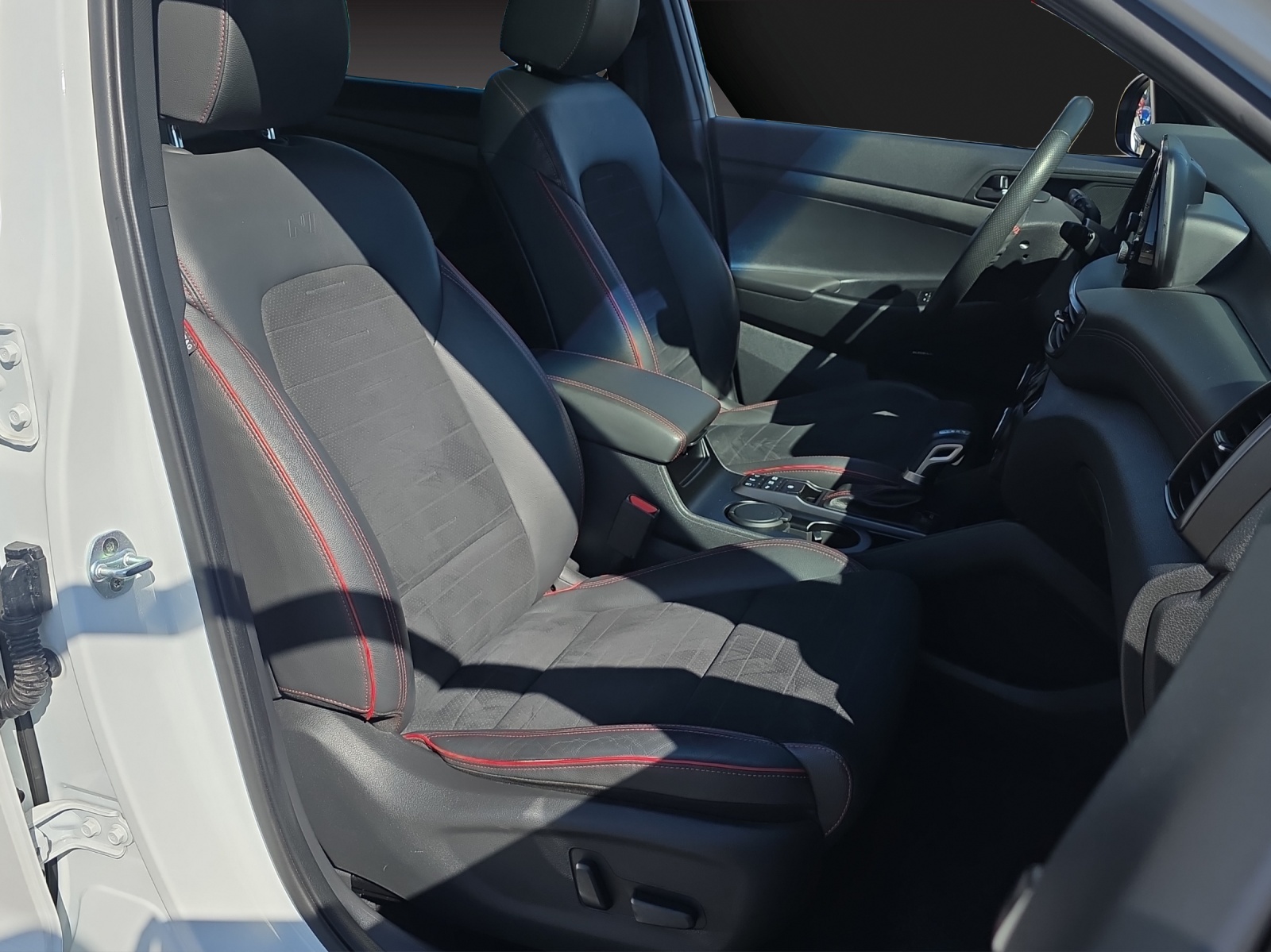 HYUNDAI Tucson 2.0 CRDI N-Line Mild Hybrid 4WD Automatic-image-15