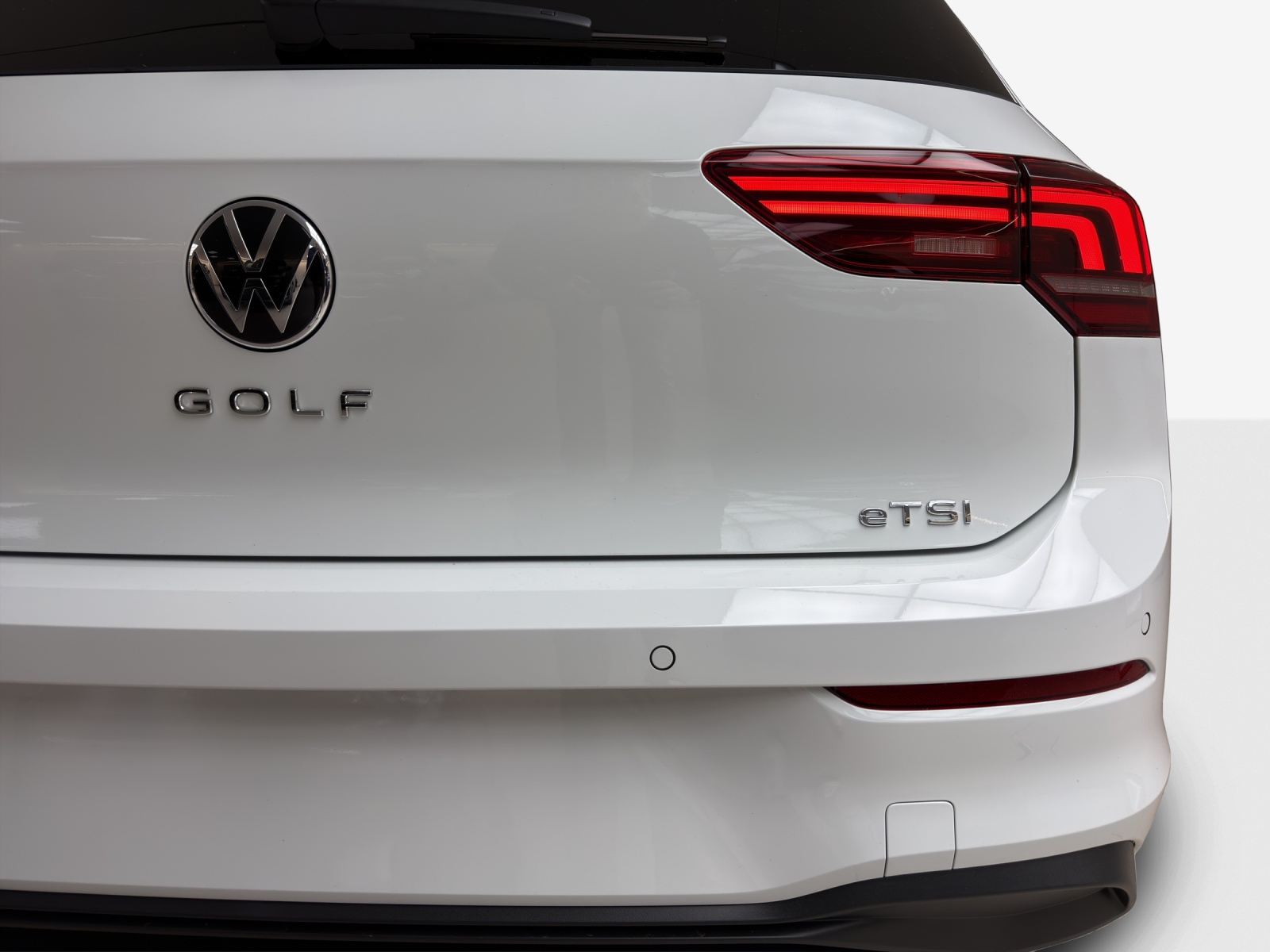 VW Golf 1.5 e TSI mHEV Value DSG-image-14