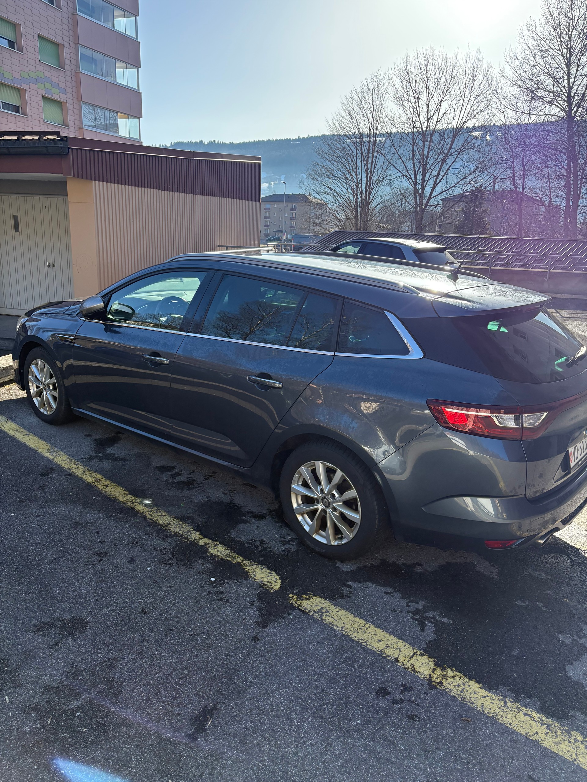 RENAULT Mégane Grandtour 1.2 16V Turbo GT Line EDC-image-2