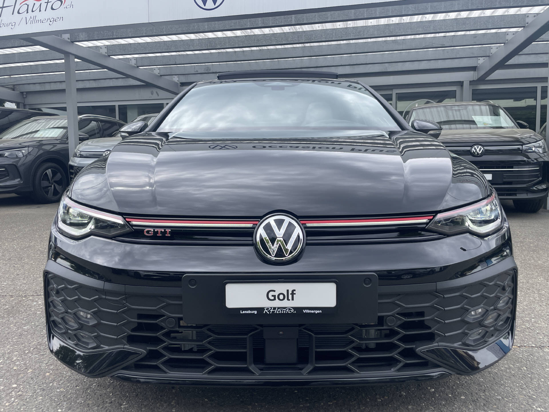 VW Golf VIII 2.0 TSI GTI DSG-image-1