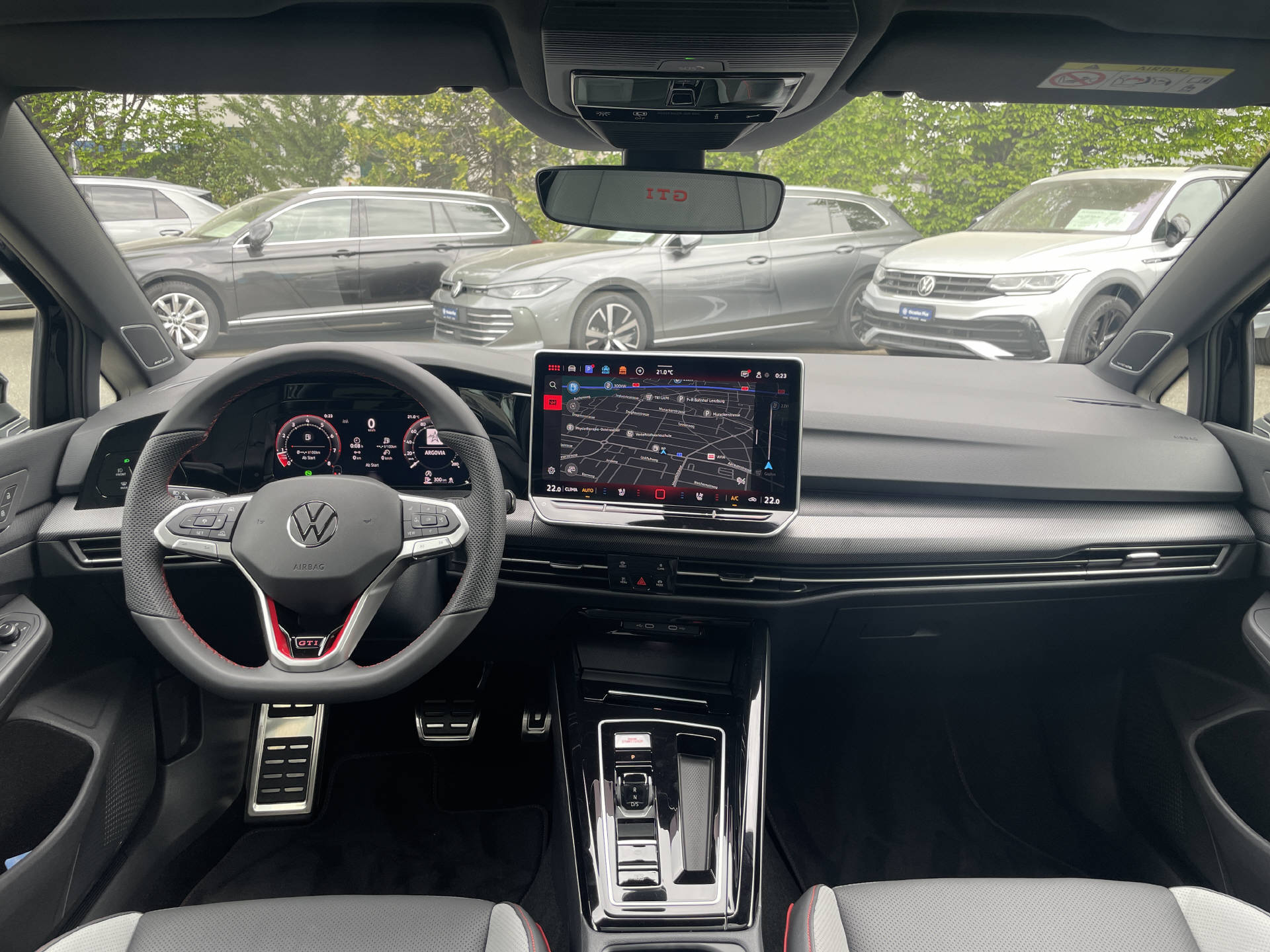 VW Golf VIII 2.0 TSI GTI DSG-image-12