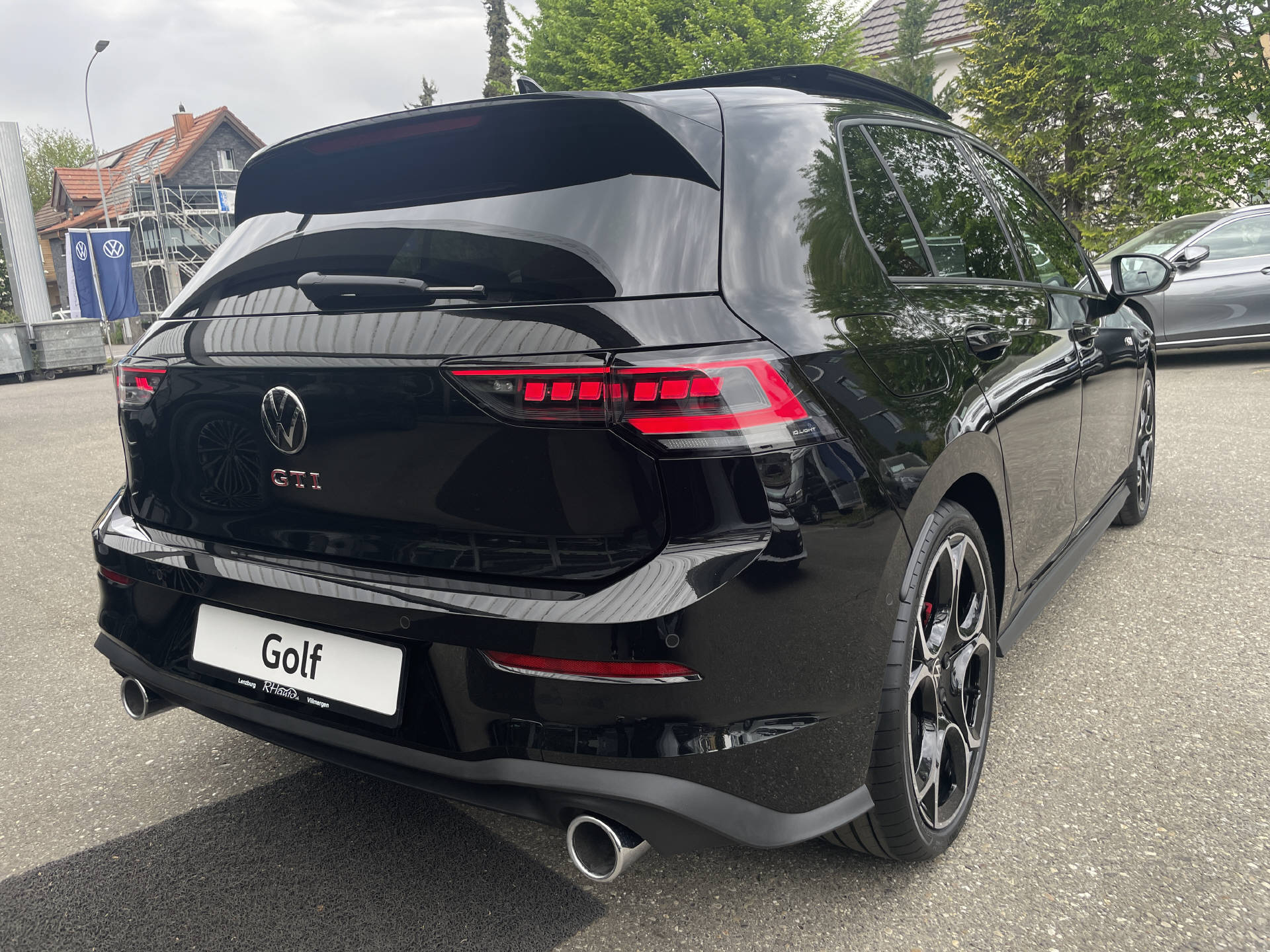 VW Golf VIII 2.0 TSI GTI DSG-image-3