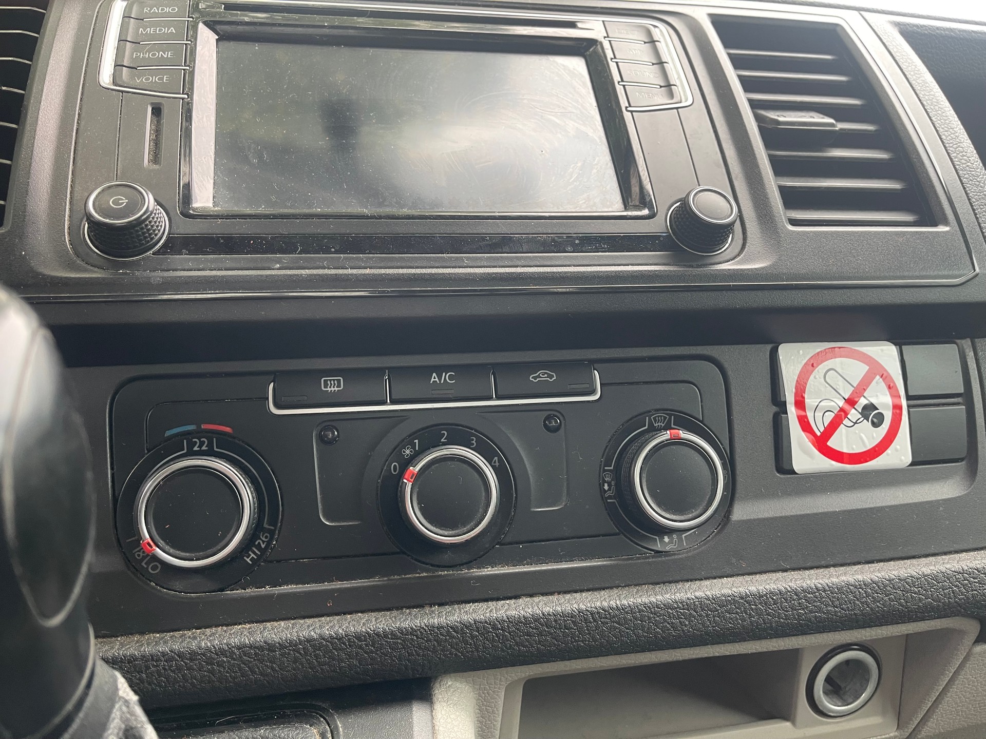 VW T6 2.0 TDI DSG-image-8