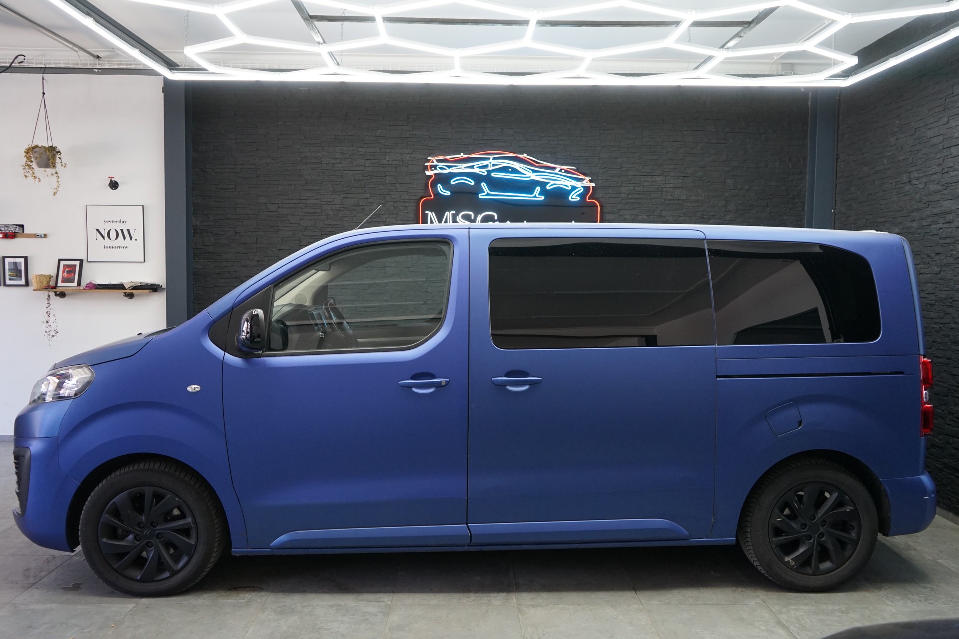 CITROEN Spacetourer EO 2.0 BlueHDi Business Lounge M EAT8-showroom-element-1