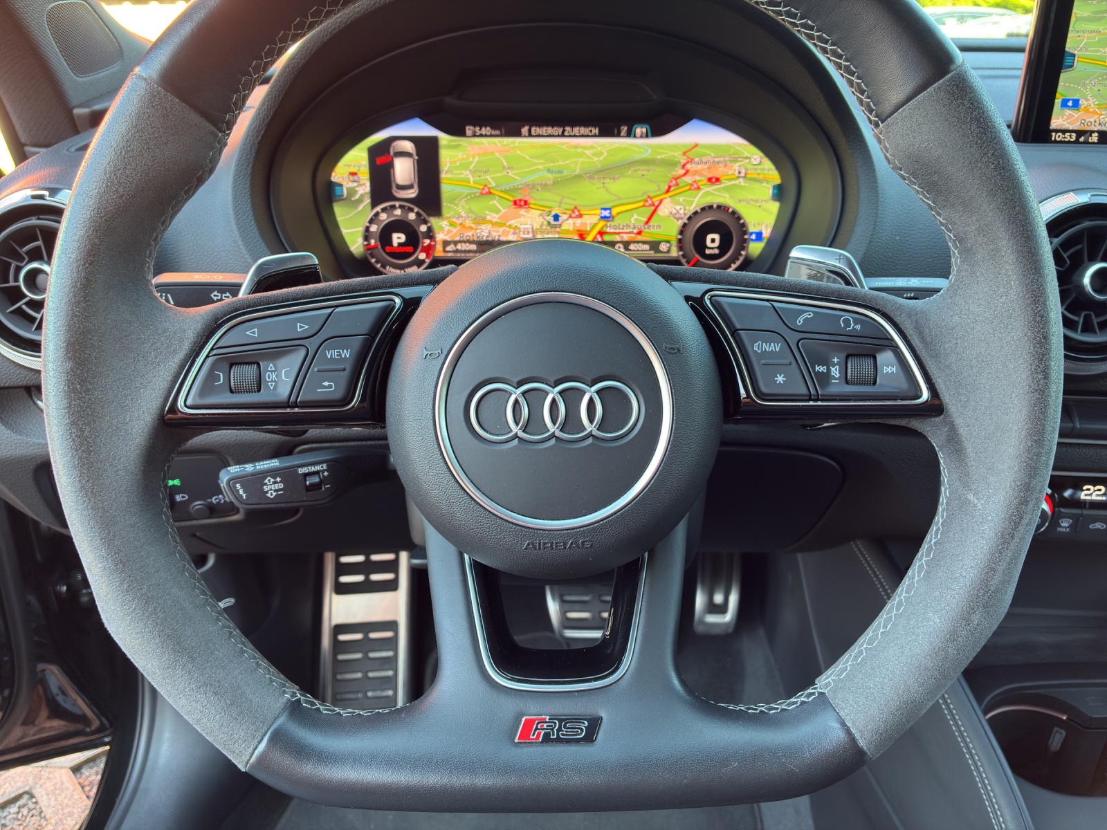 AUDI RS3 Sportback 2.5 TSI quattro S-tronic-image-13