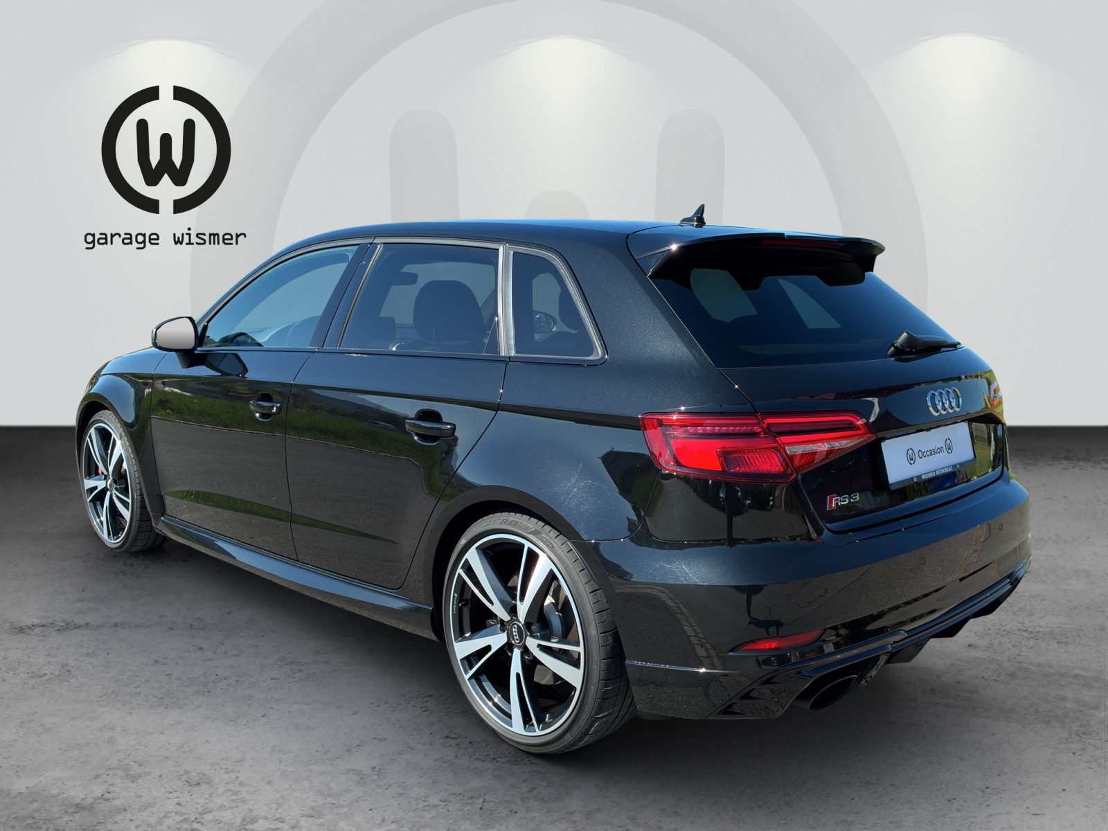 AUDI RS3 Sportback 2.5 TSI quattro S-tronic-image-2