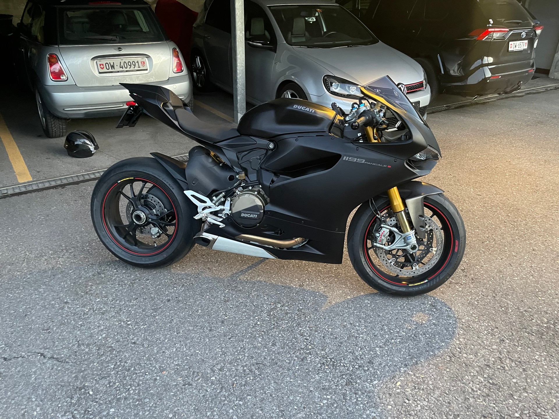DUCATI Panigale 1199s Dark Stealth