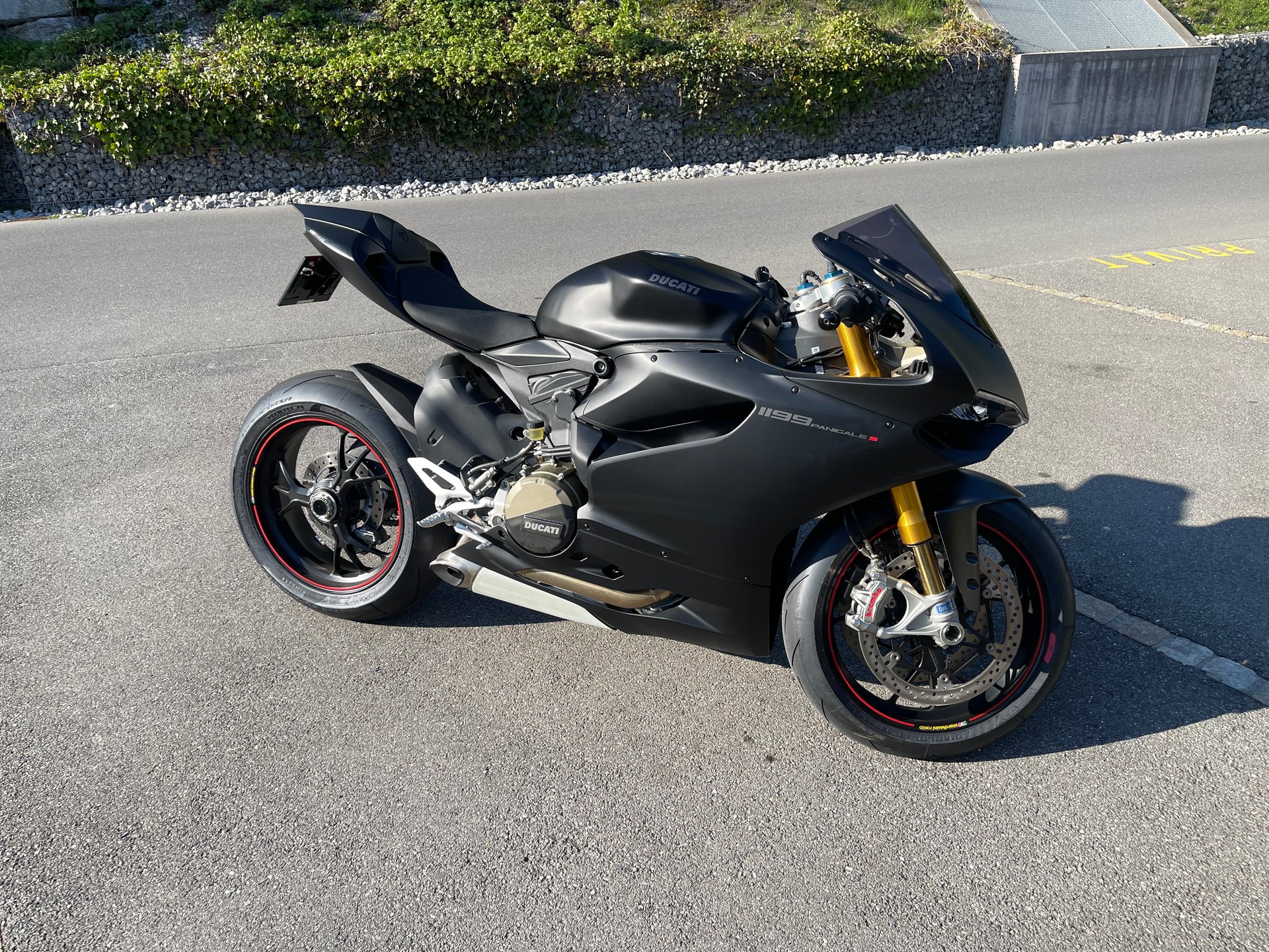 DUCATI Panigale 1199s Dark Stealth-image-5