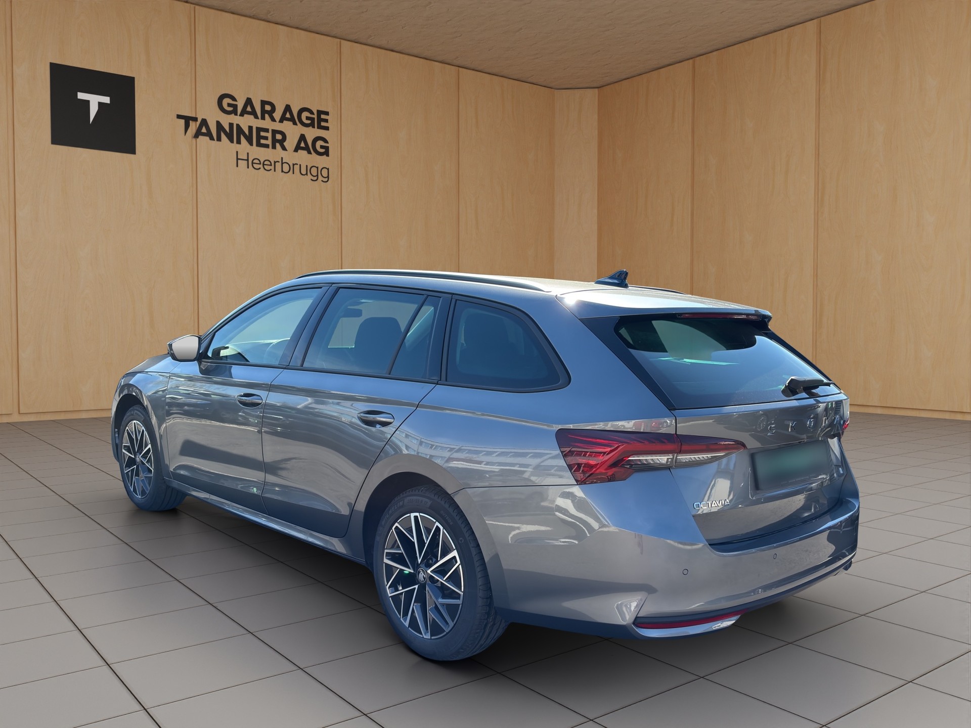 SKODA Octavia Combi 2.0 TDI DSG Selection-image-5