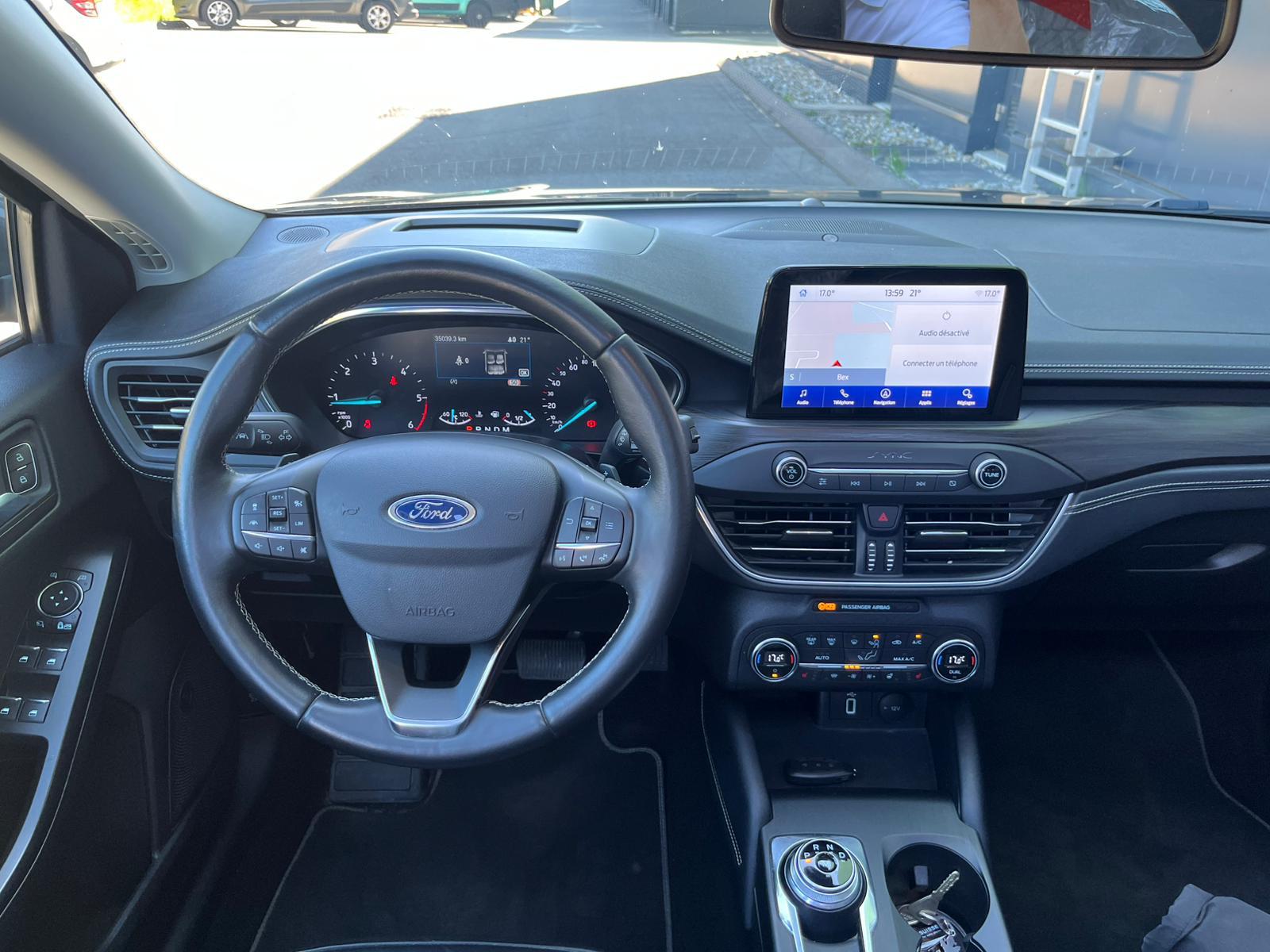 FORD Focus 2.0 TDCi Vignale Automatic-image-11