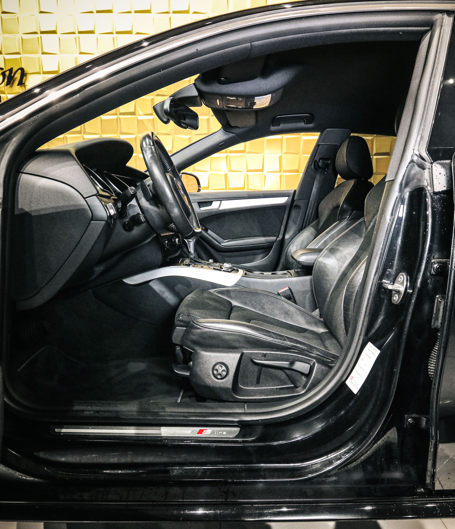 AUDI A5 Sportback 2.0 TDI quattro S-tronic-image-8