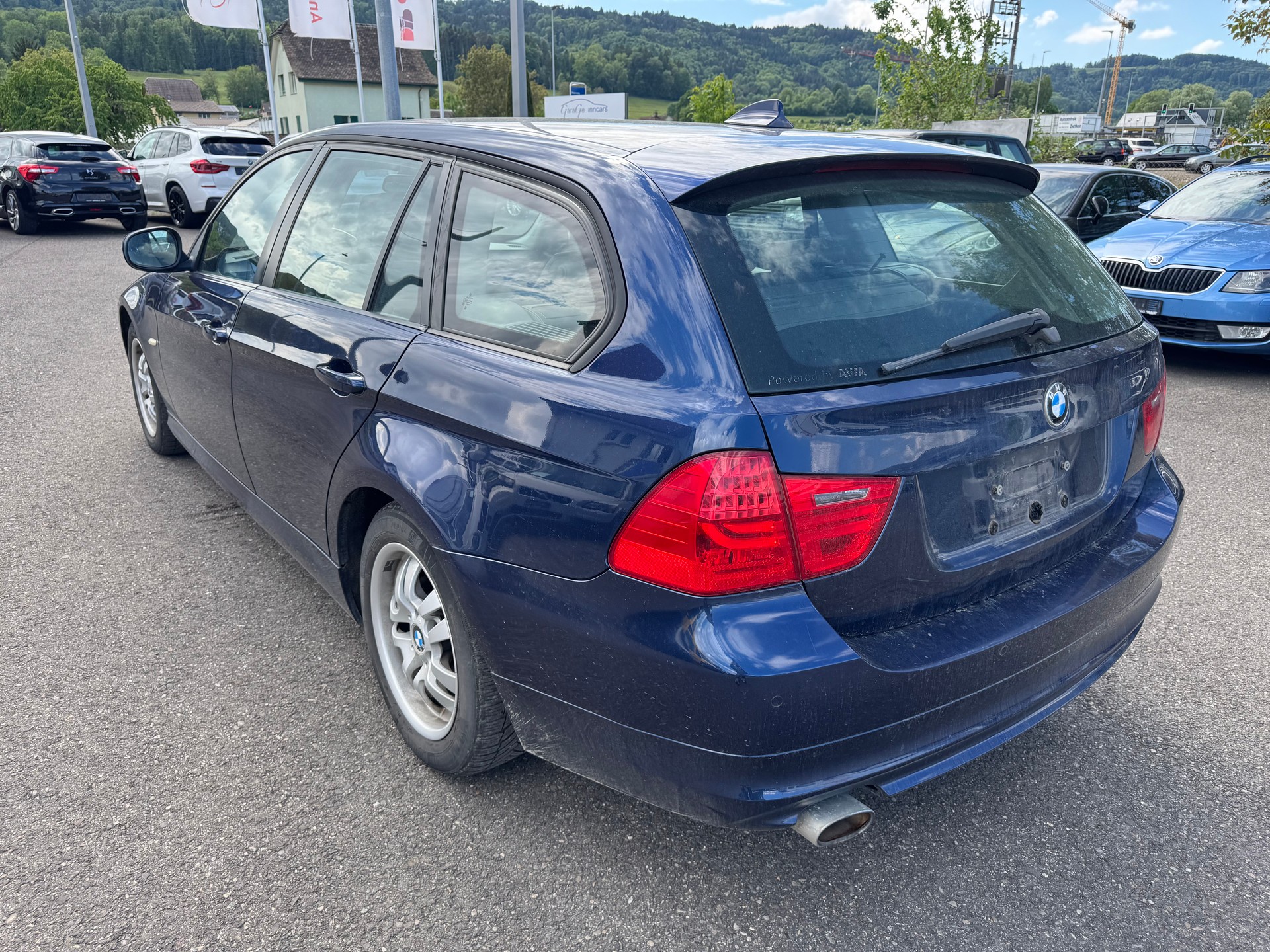 BMW 320d xDrive Touring Steptronic-image-2