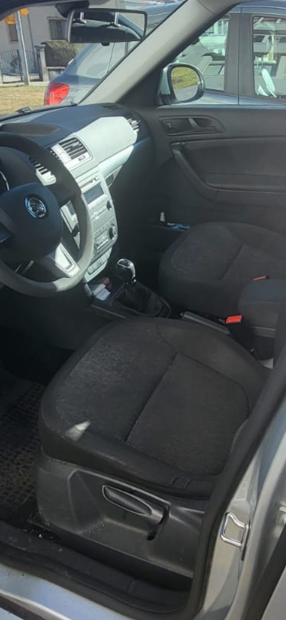 SKODA Yeti 1.8 TSI Active 4x4-image-1