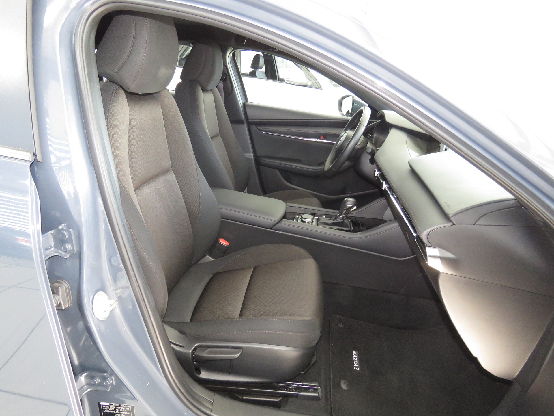 MAZDA 3 Hatchback SKYACTIV-G M Hybrid 122 Ambition Automat-image-11