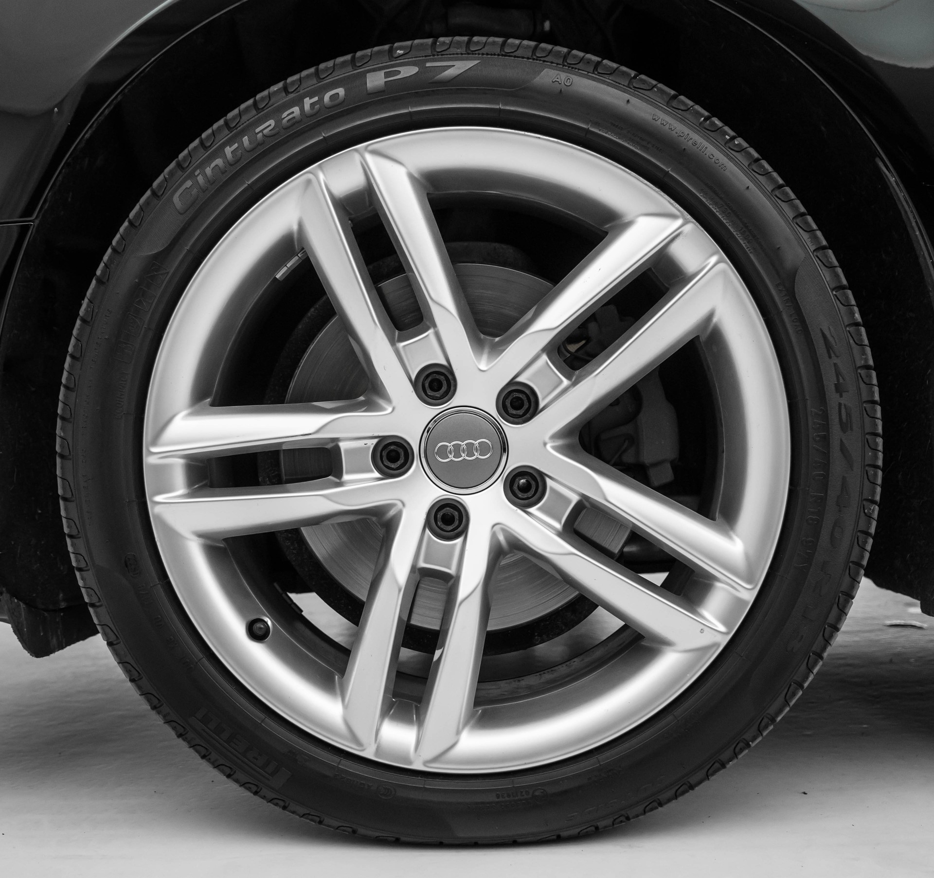 AUDI A4 Avant 2.0 TDI quattro S-tronic S-LINE 190 PS-image-23