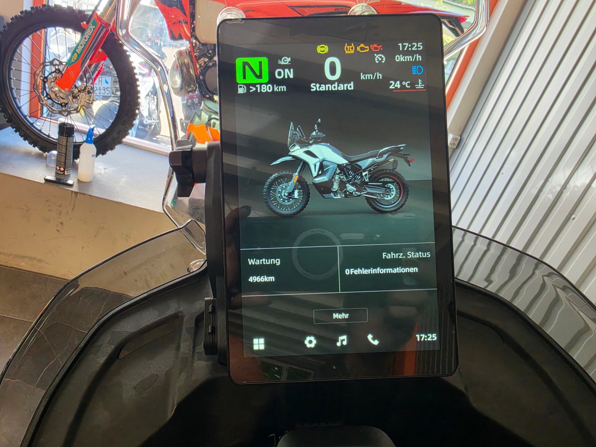 CF MOTO 1000 MT-X-showroom-element-1