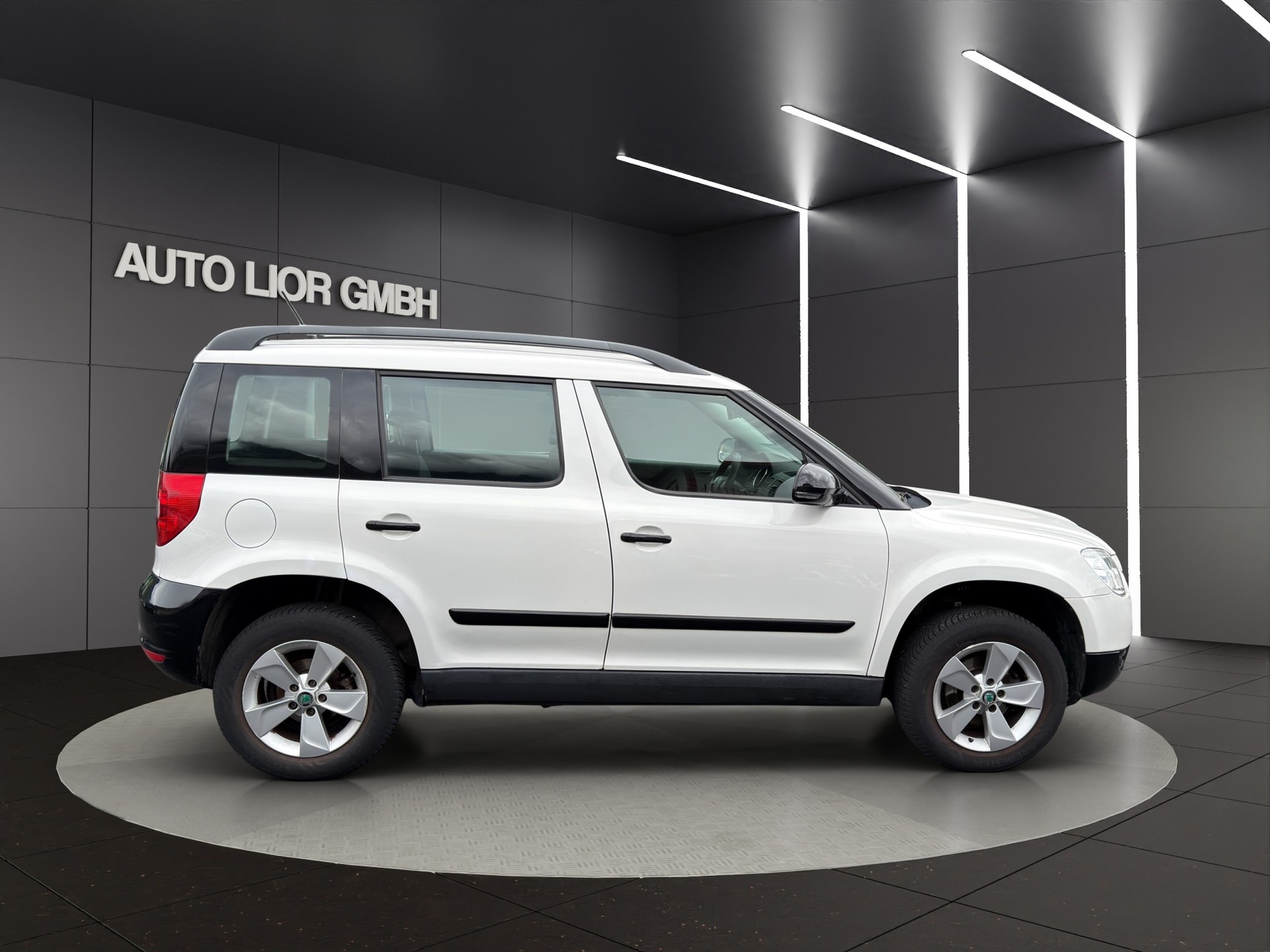 SKODA Yeti 1.2 TSI Elegance DSG-image-2