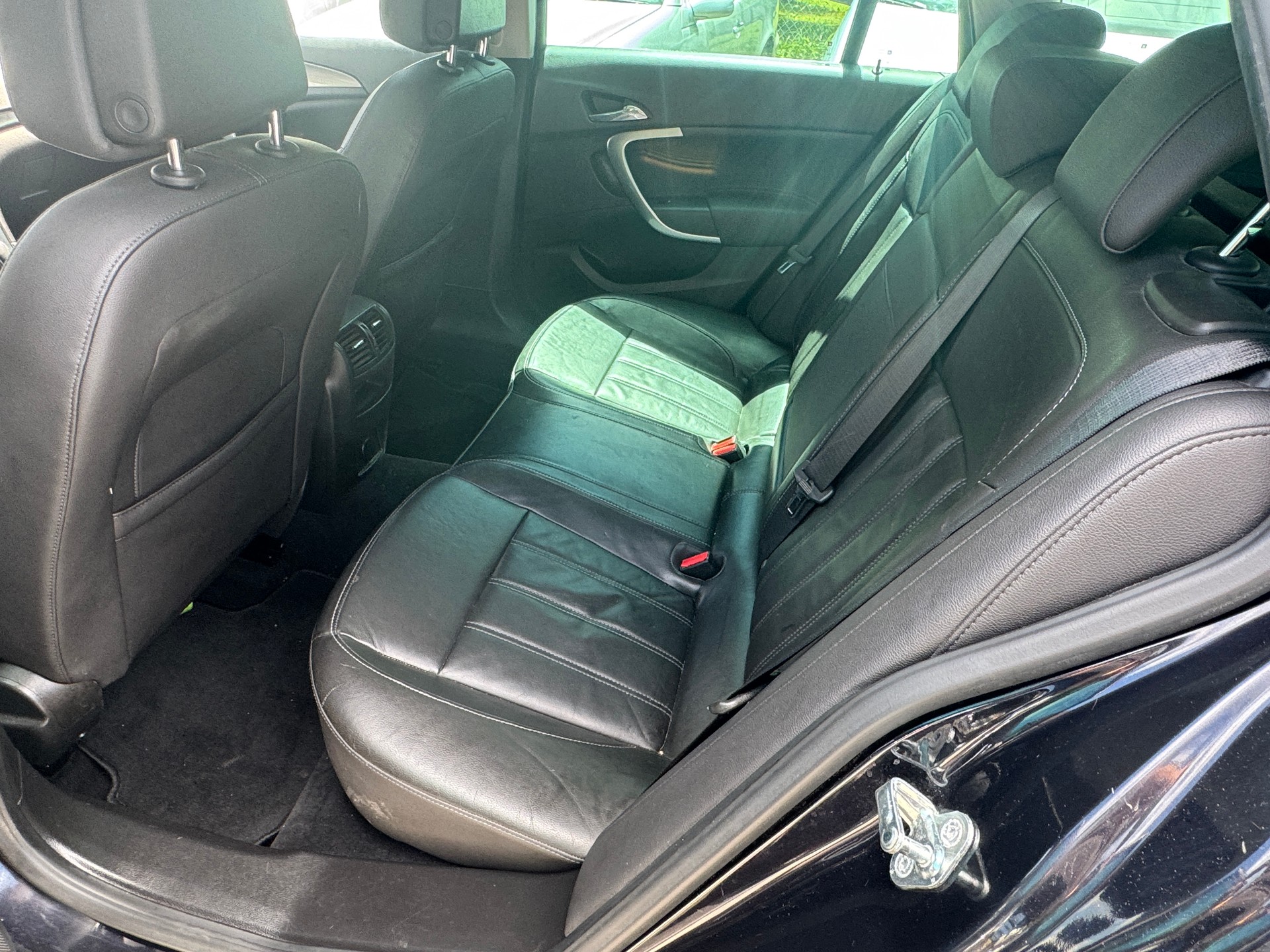 OPEL Insignia Sports Tourer 2.0 CDTI Edition Automatic-image-9