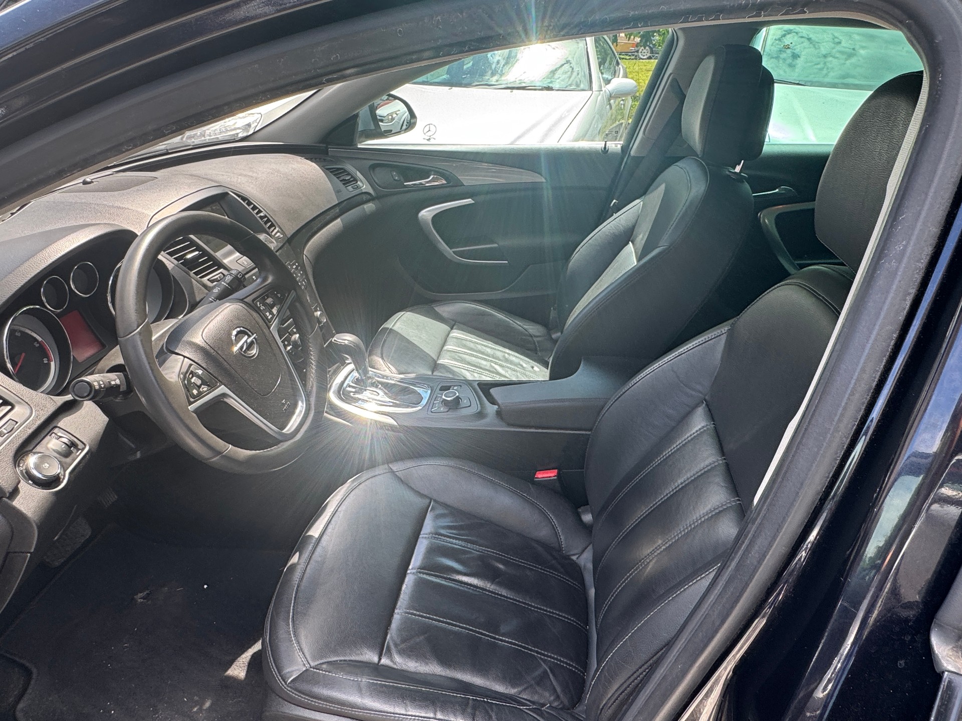 OPEL Insignia Sports Tourer 2.0 CDTI Edition Automatic-image-10