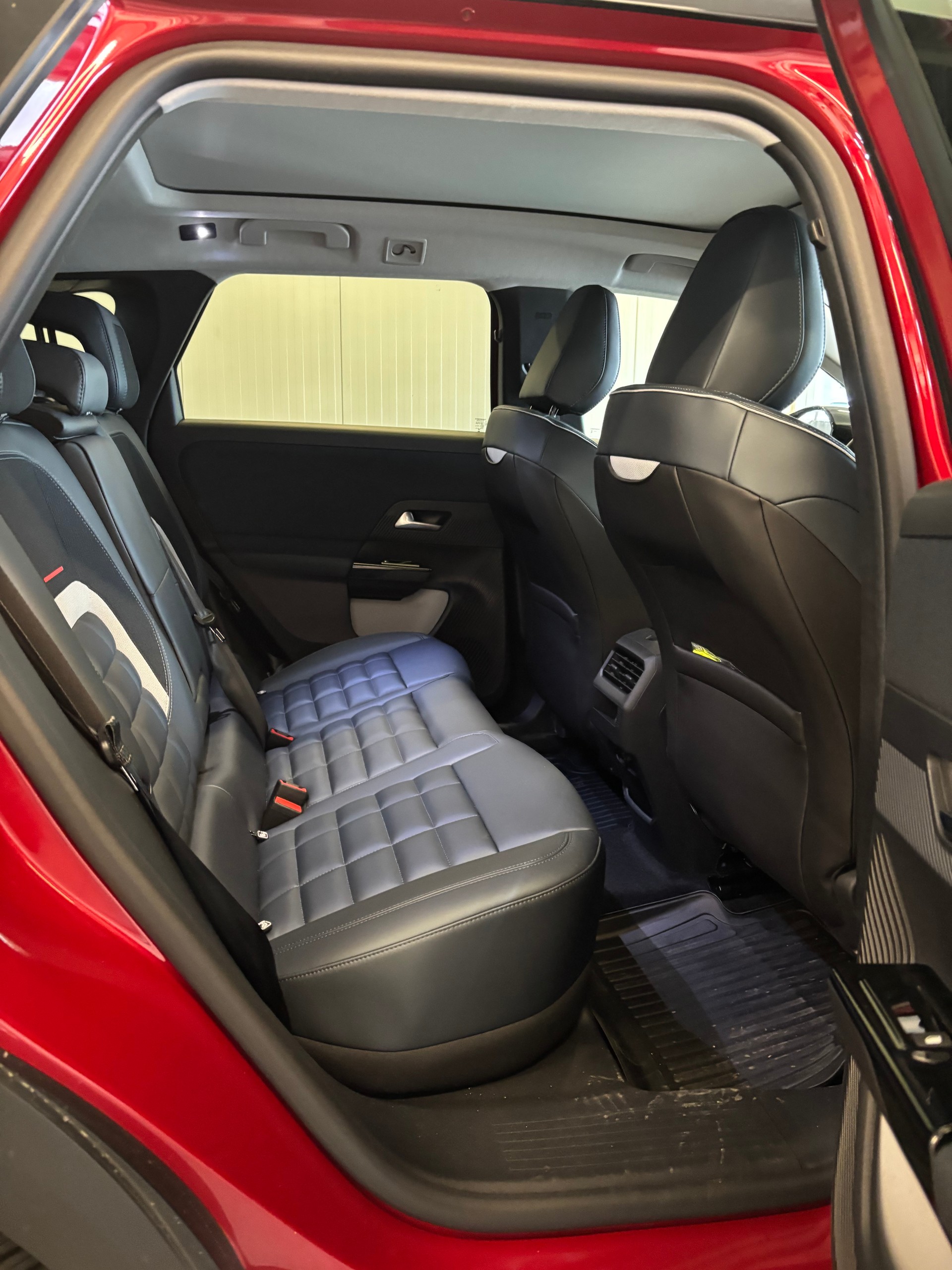 CITROEN C5 Aircross 1.2 HEV Max Automat-image-11