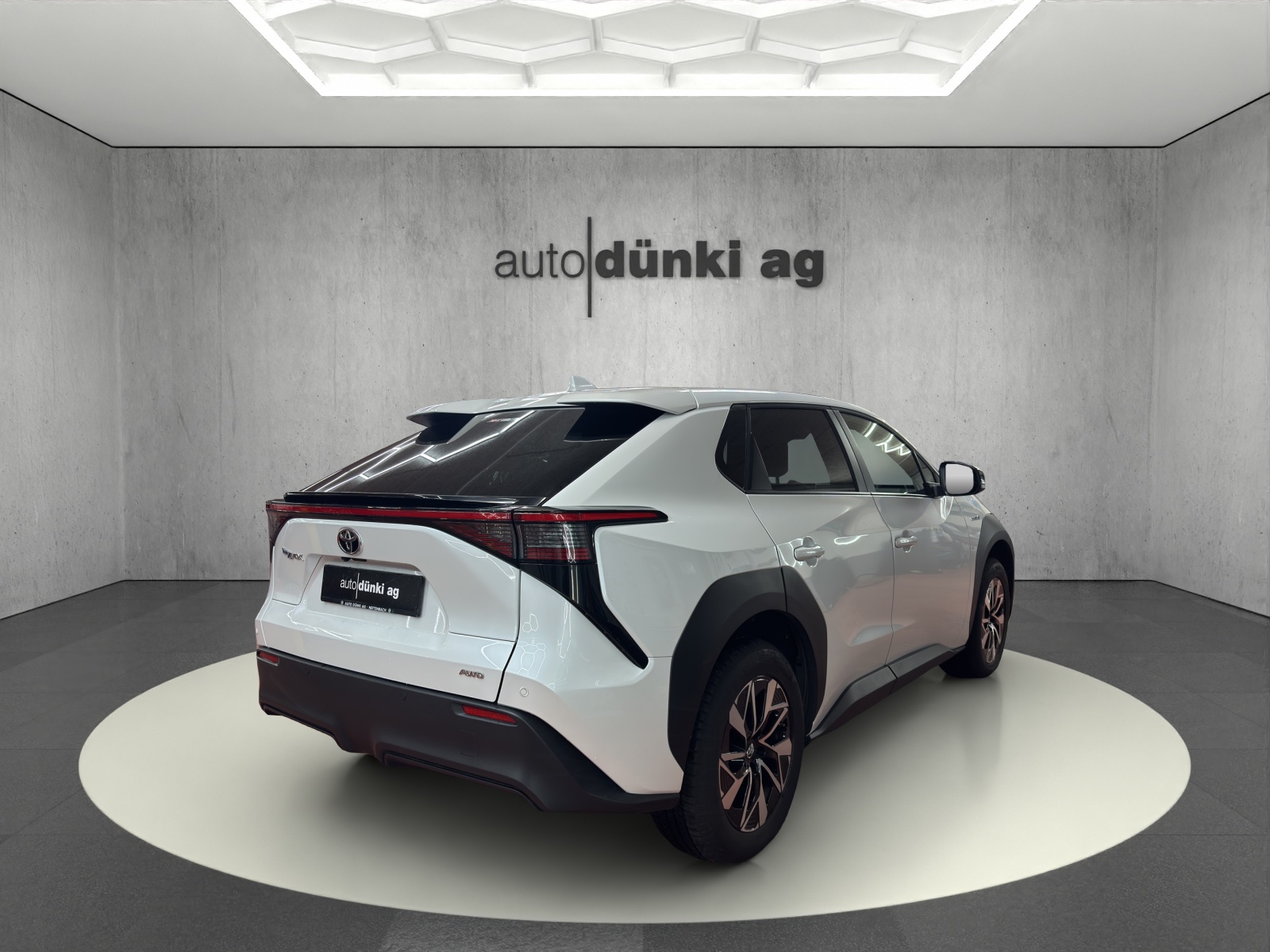 TOYOTA bZ4X Style 71,4 kWh 4WD-image-3