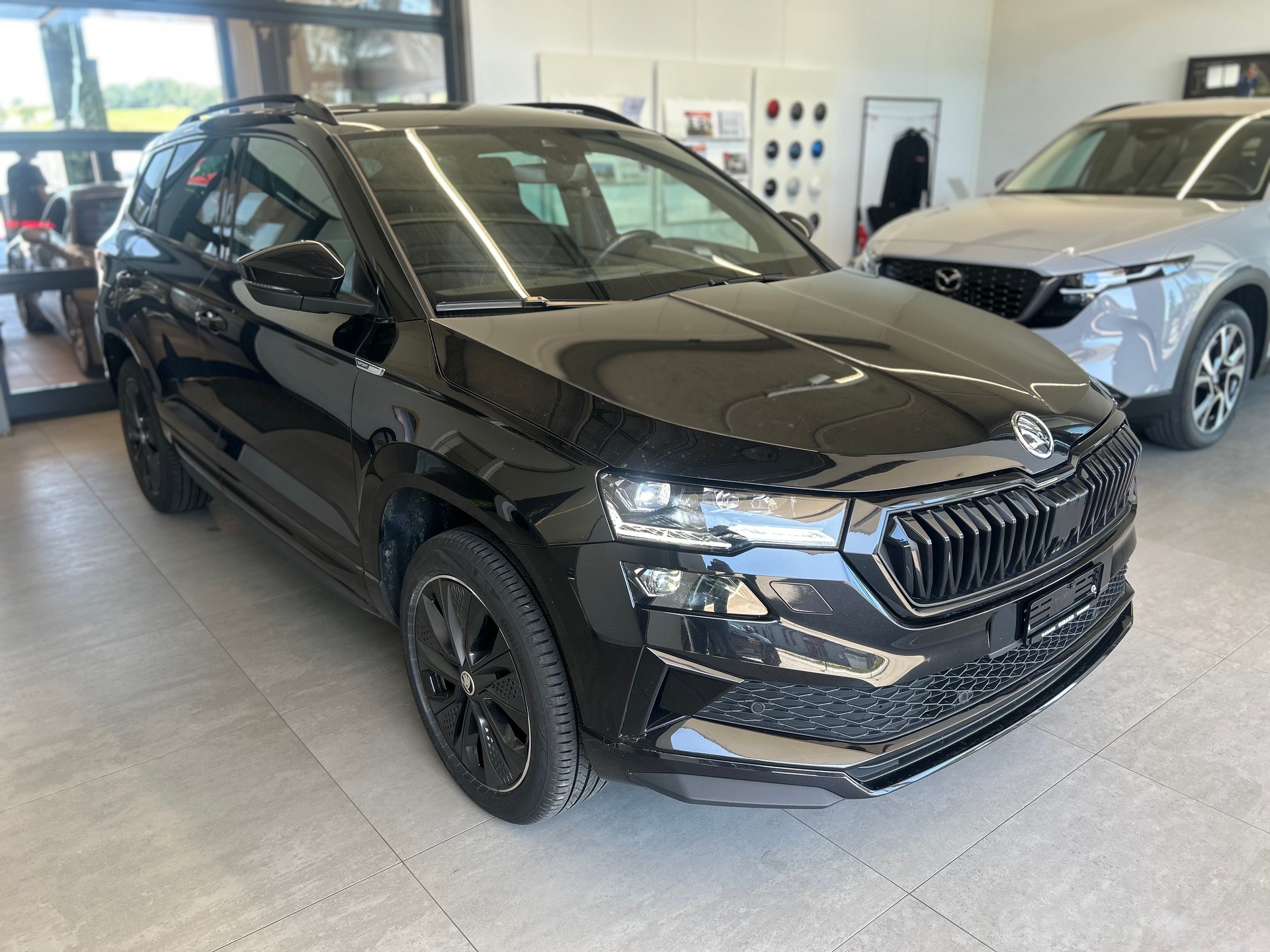 SKODA Karoq 1.5 TSI SportLine DSG-image-1