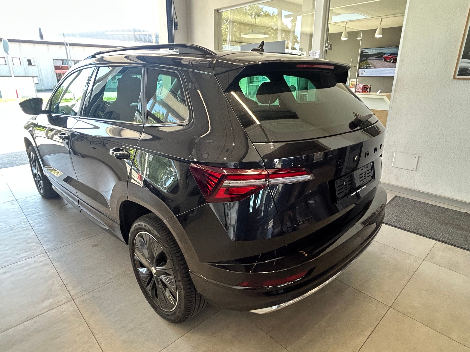 SKODA Karoq 1.5 TSI SportLine DSG-image-2