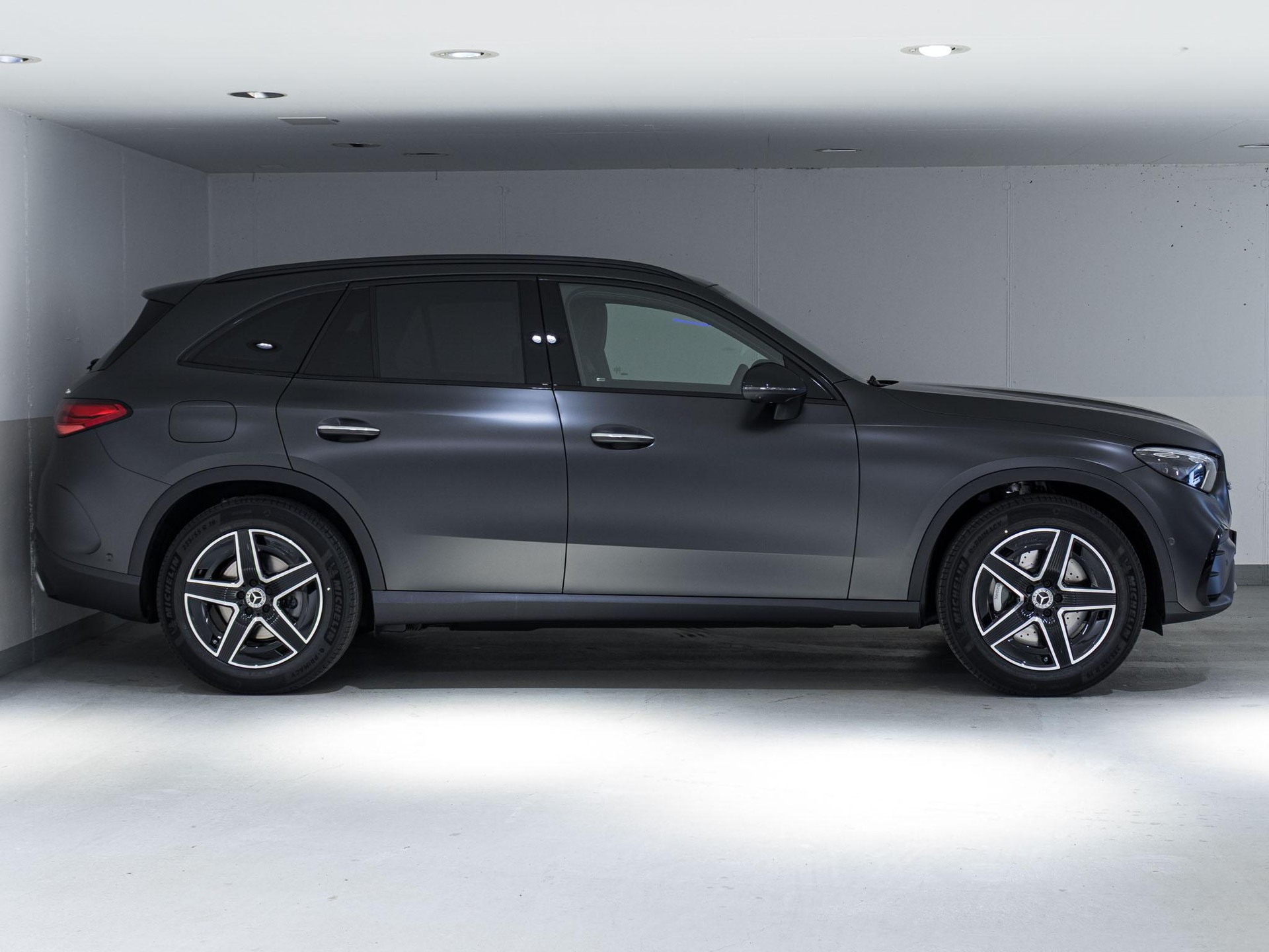 MERCEDES-BENZ GLC 220 d 4MATIC-image-1