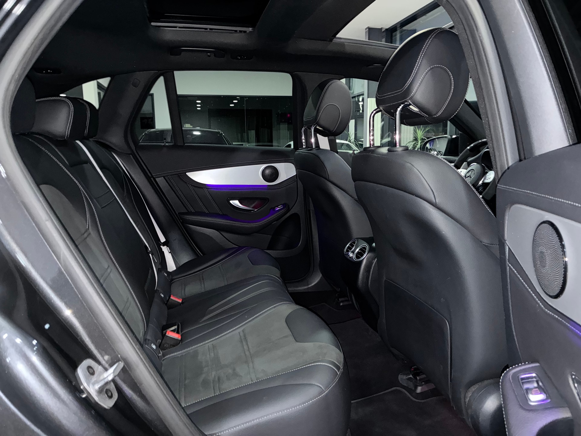 MERCEDES-BENZ GLC 63 S AMG 4Matic 9G-Tronic-image-12