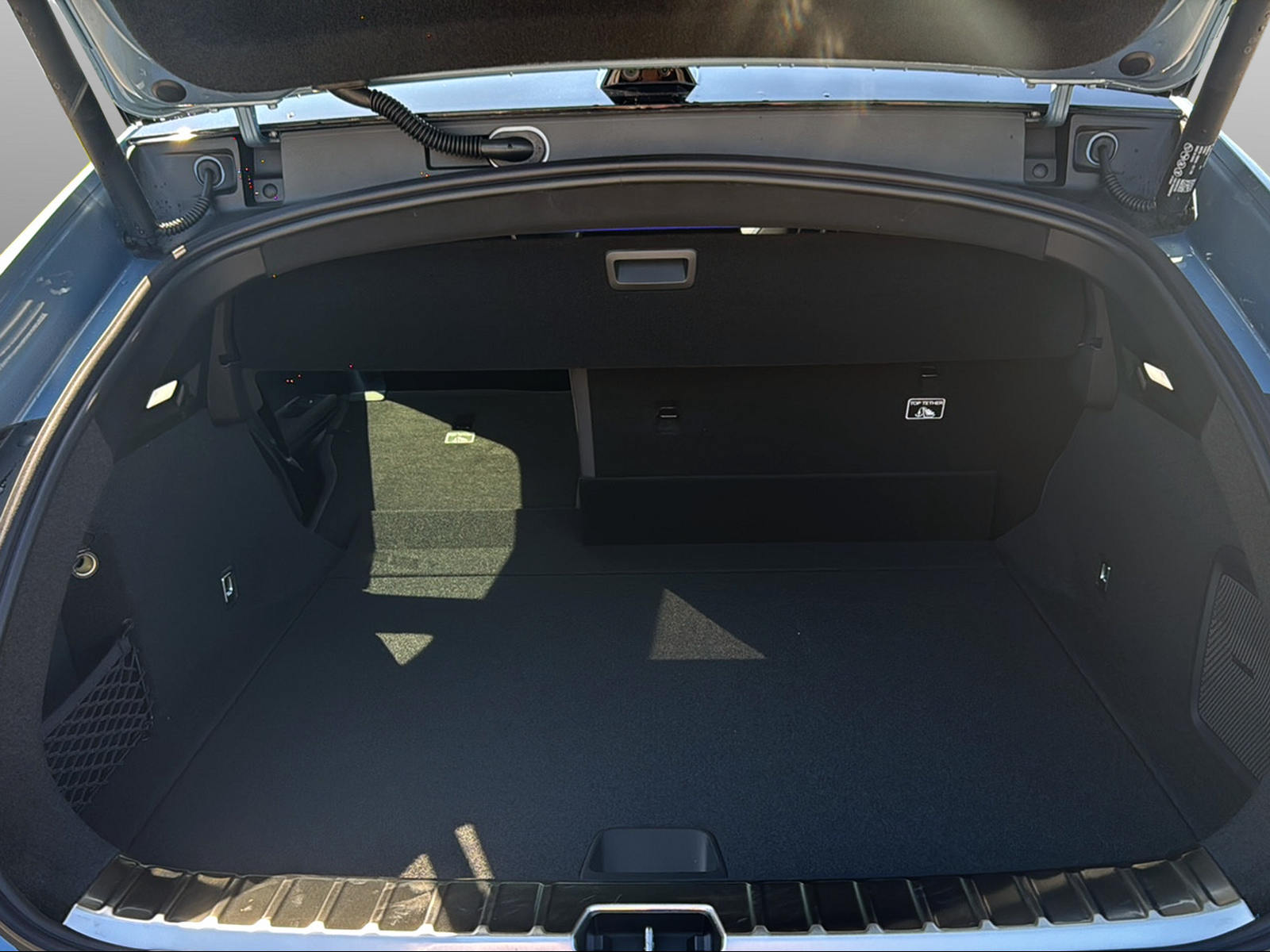 POLESTAR 4 Long Range Dual Motor-image-15
