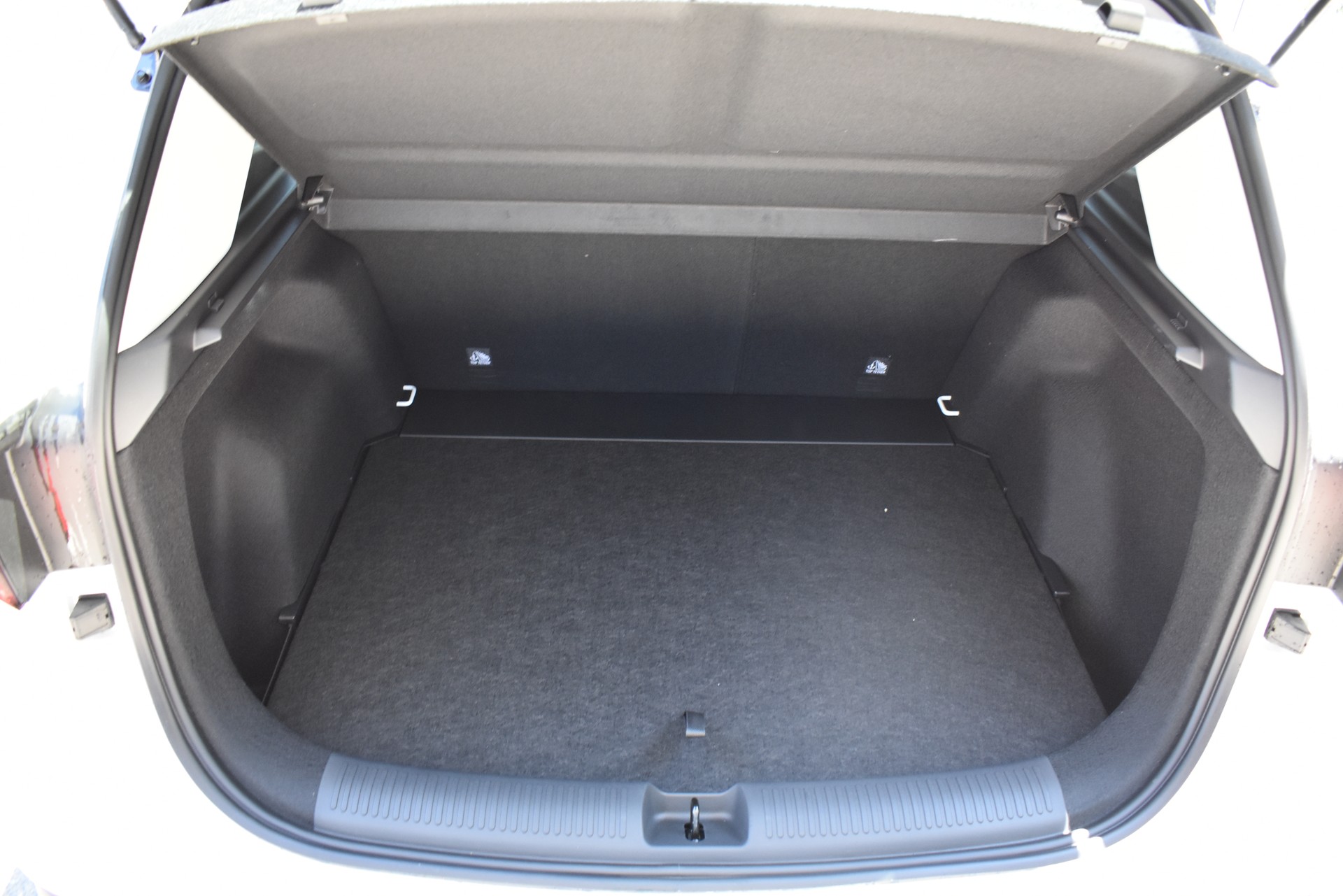 MG ZS 1.5 HEV Luxury-image-8