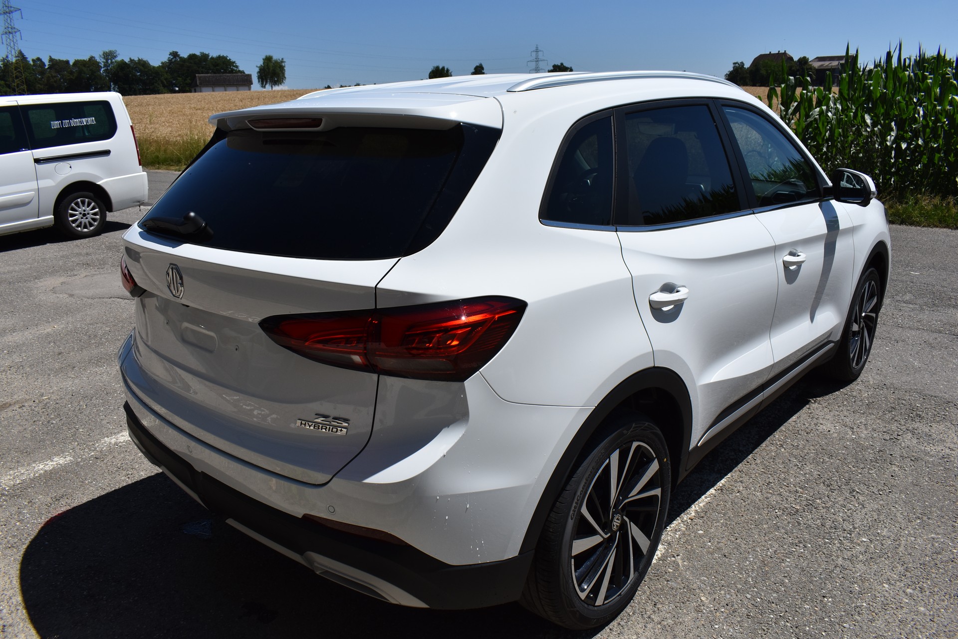 MG ZS 1.5 HEV Luxury-image-5